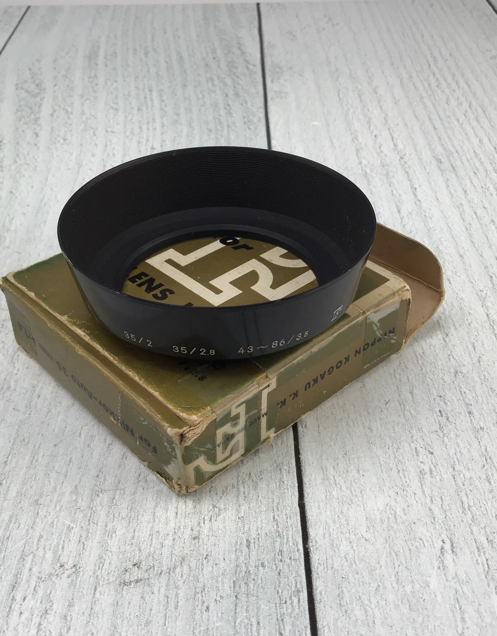NIKON Nikon Metal Lens Hood for 43-86, 35mm f2, 35mm f2.8 in Box Used Good