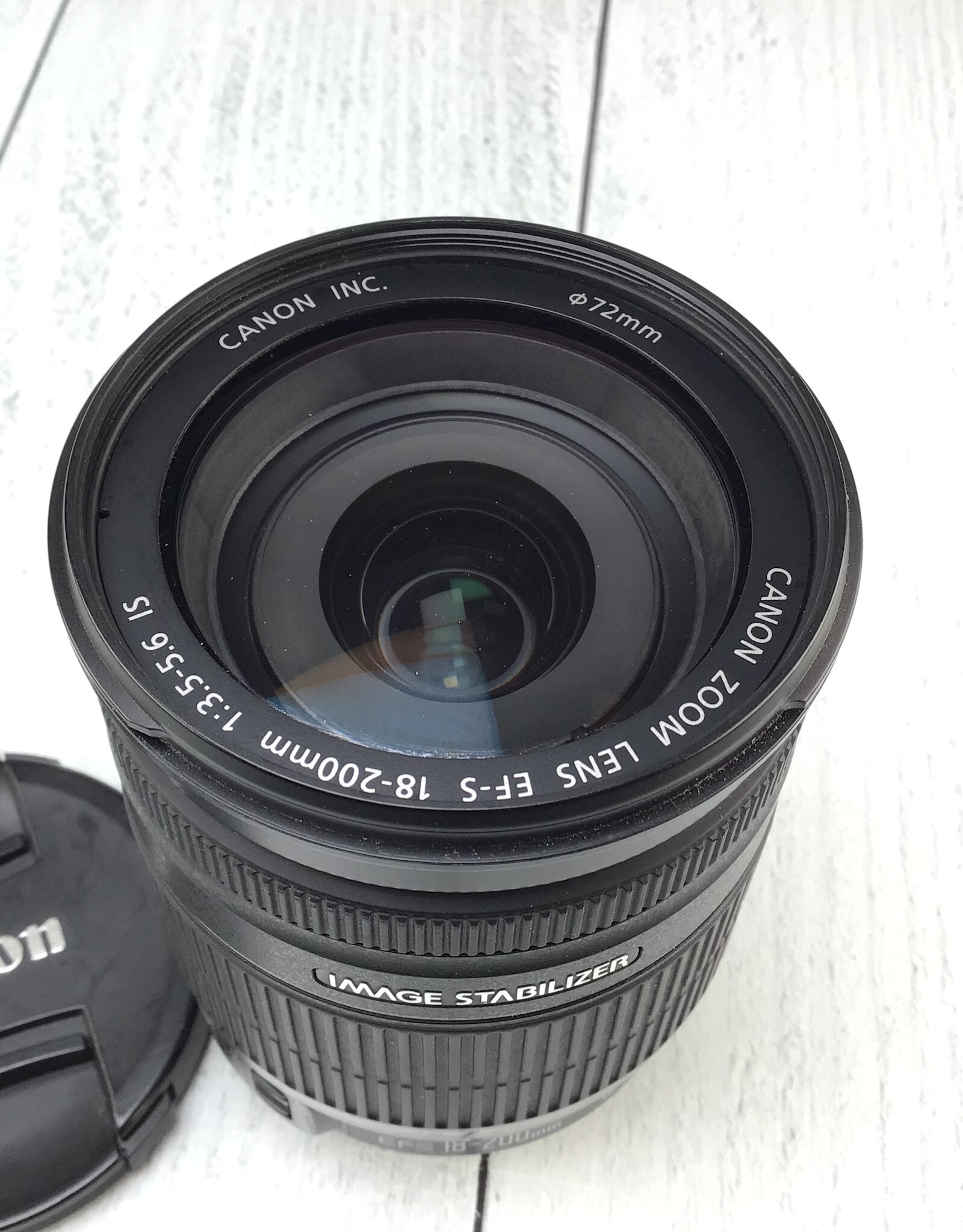 CANON Canon EF-S 18-200mm 18-200mm f3.5-5.6 IS Lens Used Good