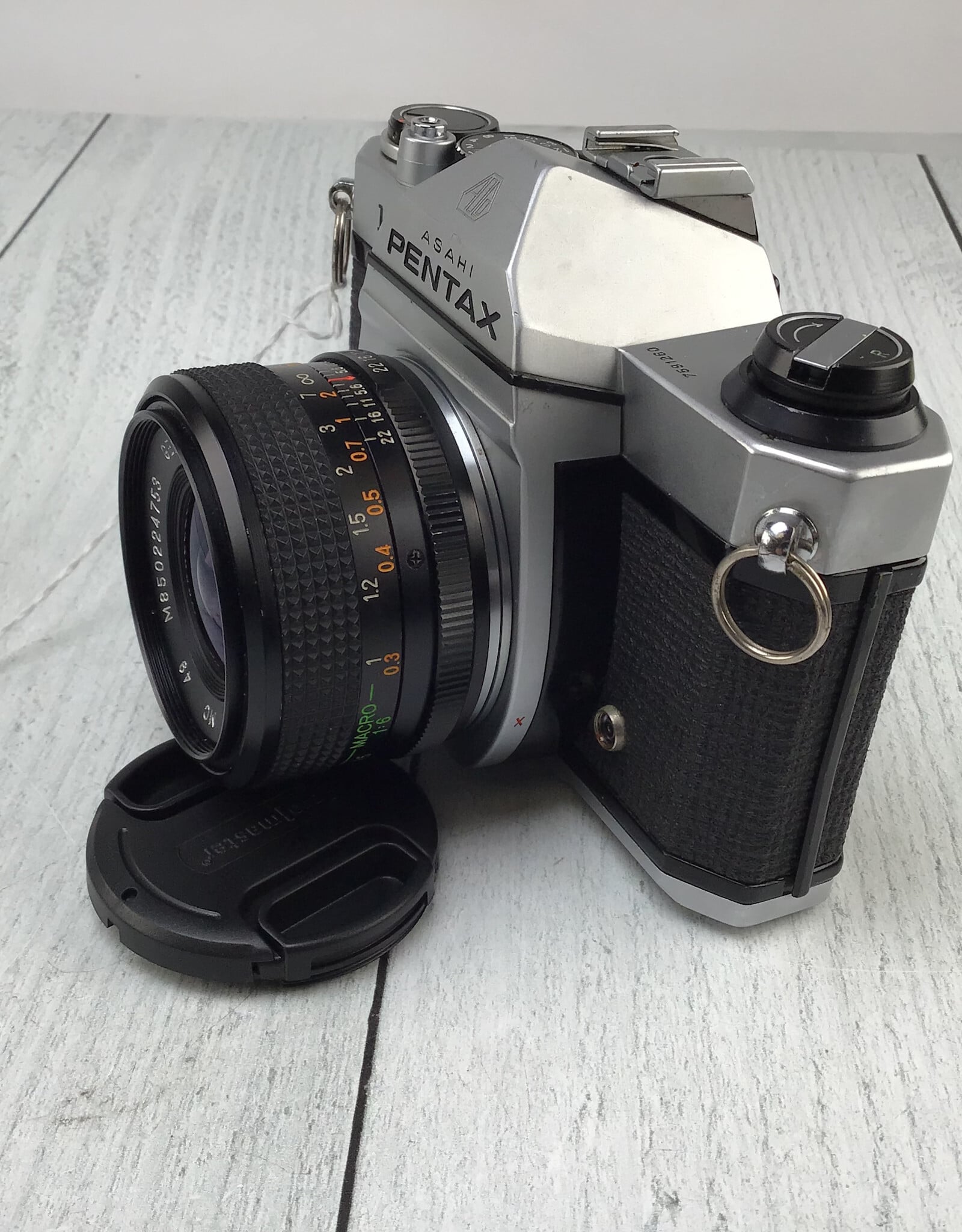 Pentax Pentax K1000 Camera w/ 28mm f2.8 Used Good