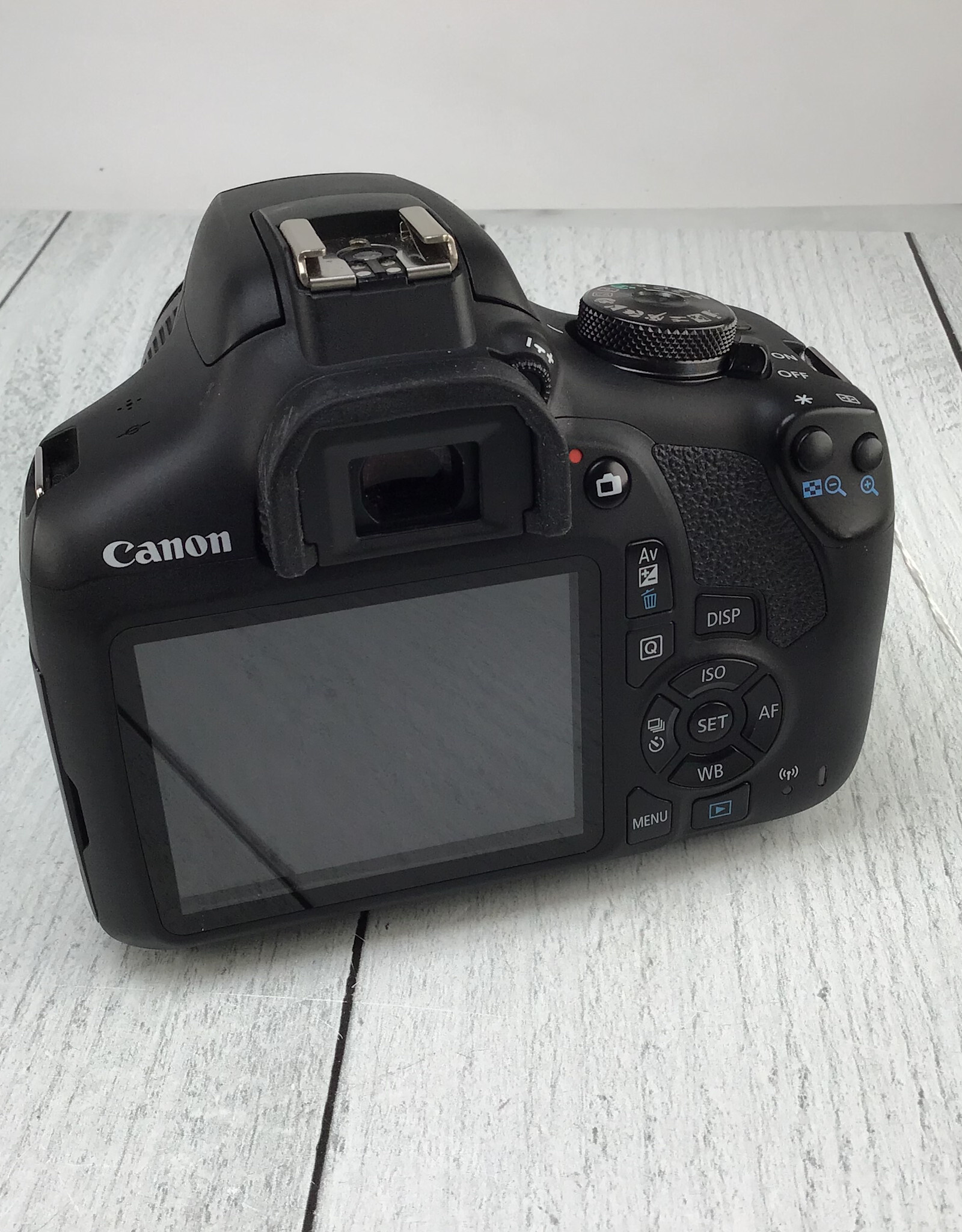 CANON Canon Rebel T7 Camera w/ 18-55mm Used Good