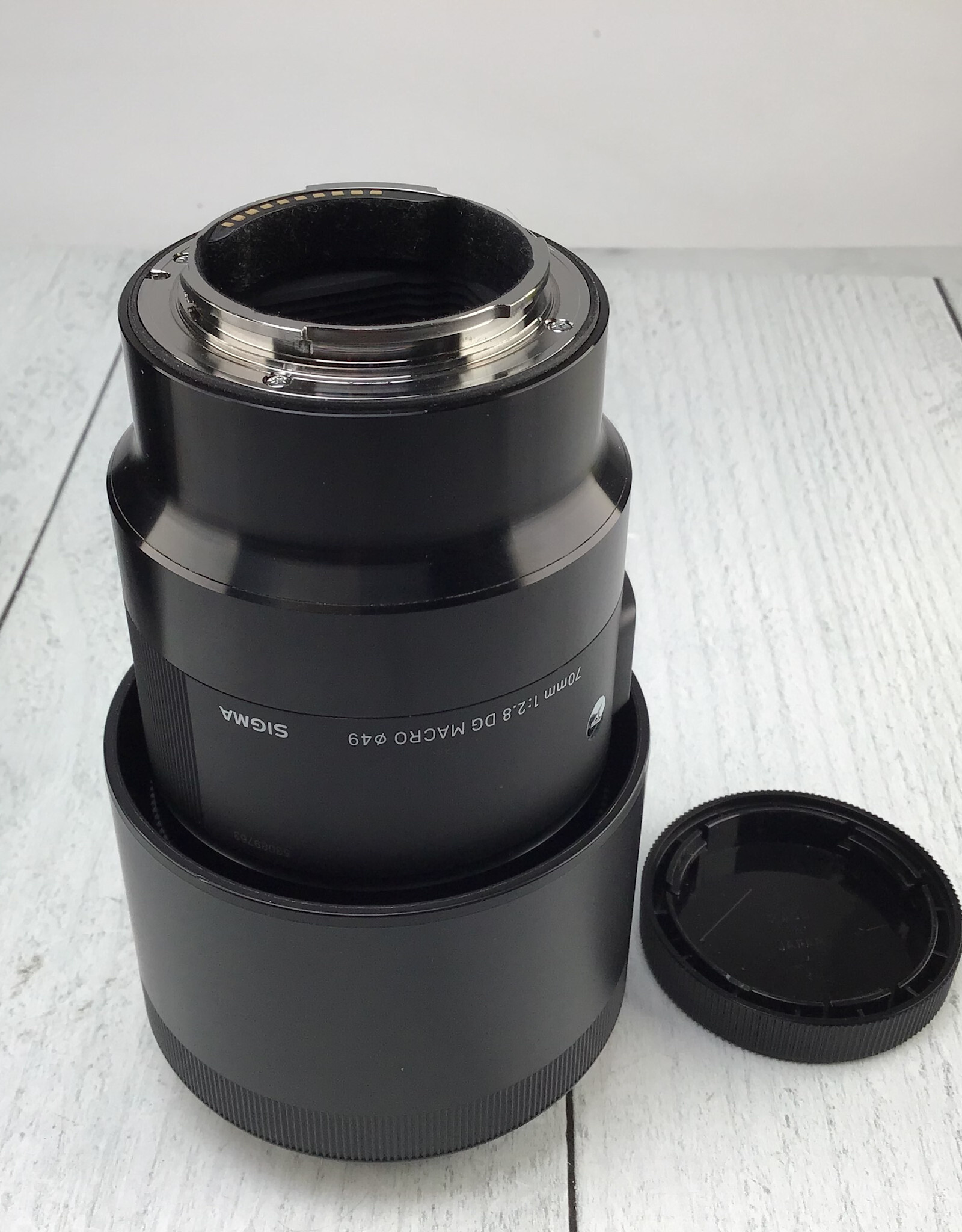SIGMA Sigma Art 70mm f2.8 DG Lens for Sony in Box Used Good
