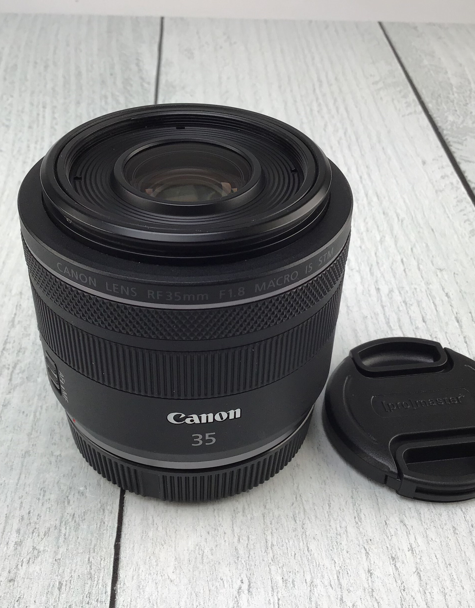 CANON Canon RF 35mm F1.8 Macro Lens Used Good