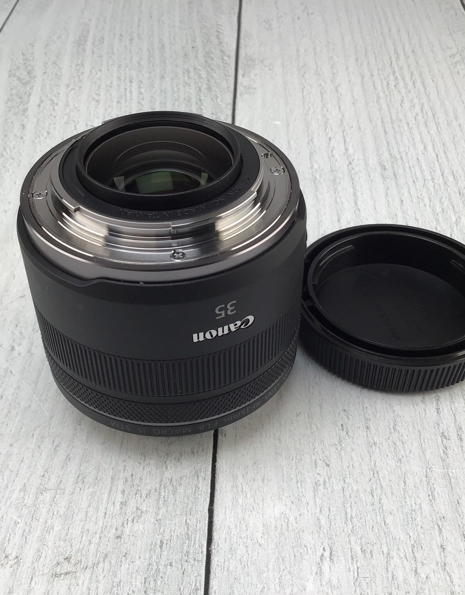 CANON Canon RF 35mm F1.8 Macro Lens Used Good