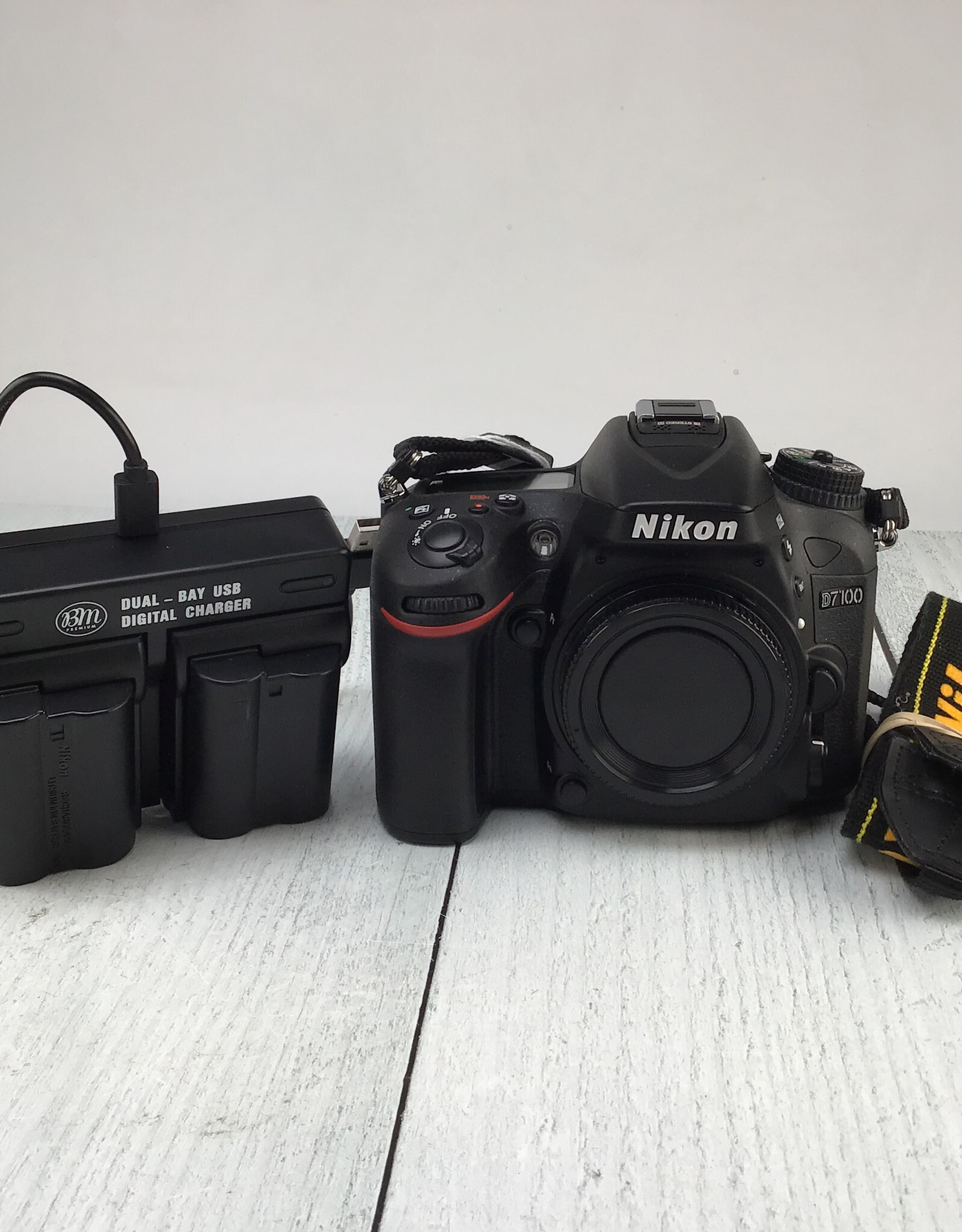 NIKON Nikon D7100 Camera Body Used Good