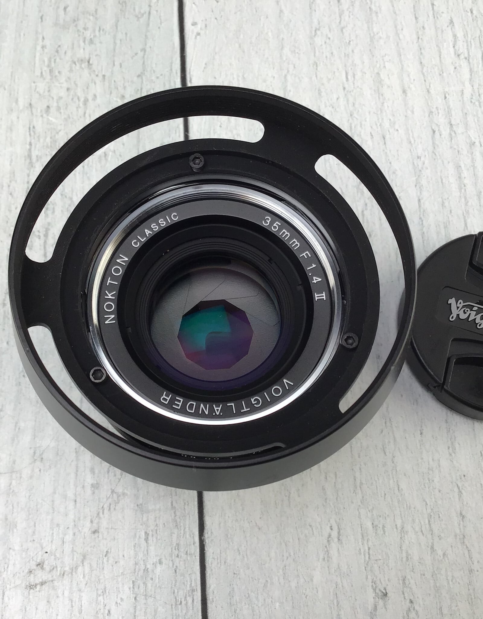 Leica Voigtlander Nokton 35mm f1.4 II Lens for Leica M Used Good