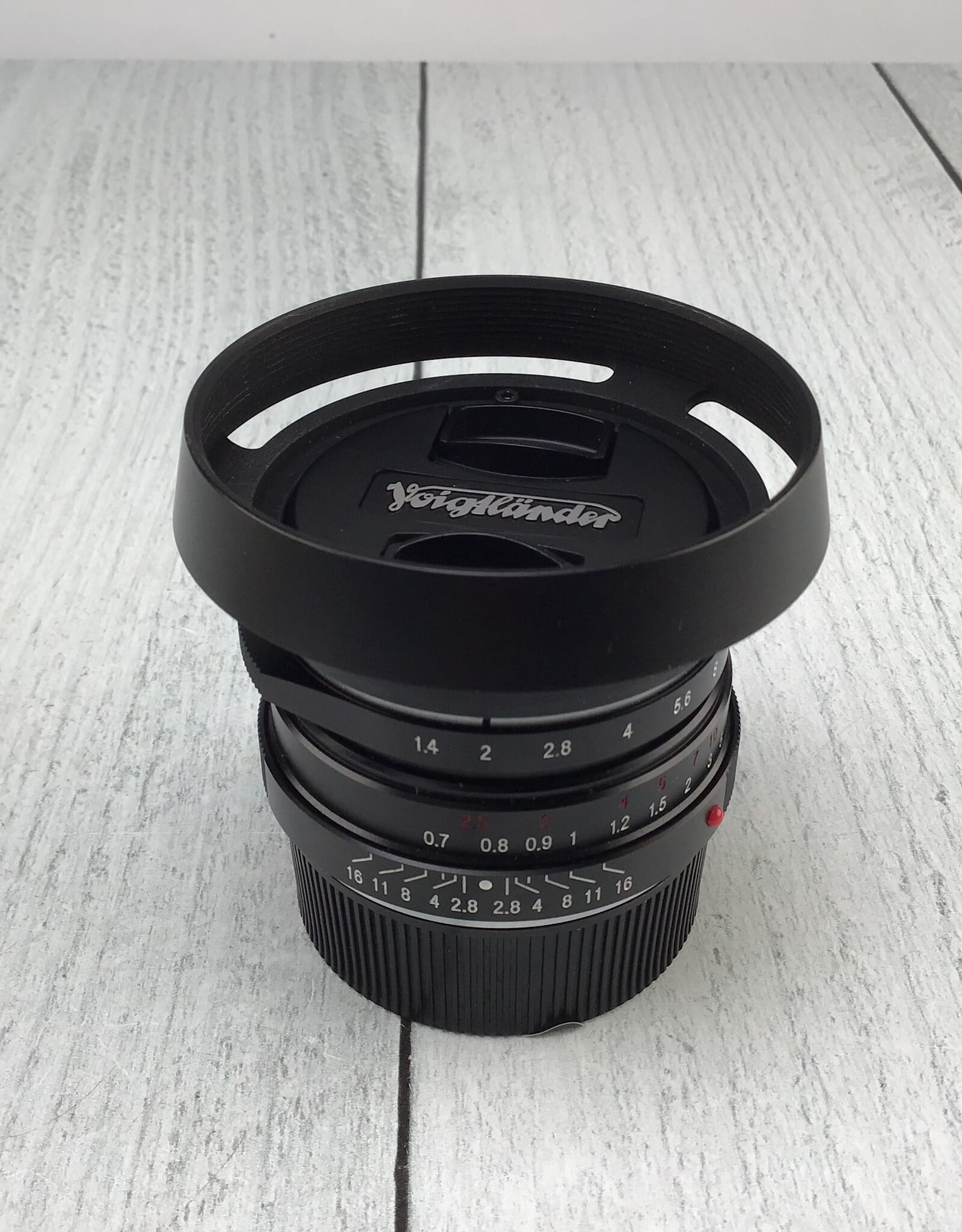 Leica Voigtlander Nokton 35mm f1.4 II Lens for Leica M Used Good