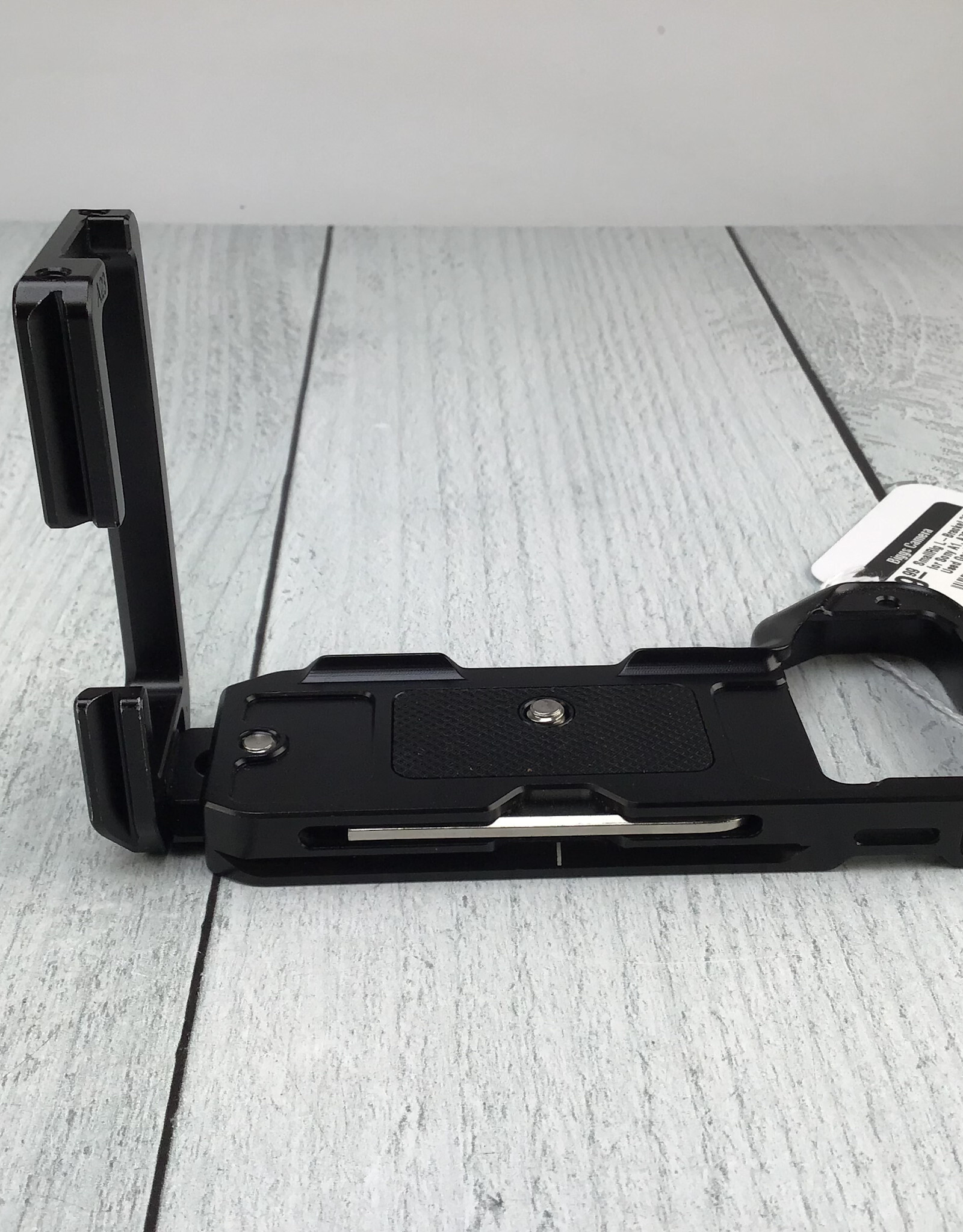 SmallRig SmallRig L-Bracket 3207 for Sony A1, A7S III, A9II Used Good