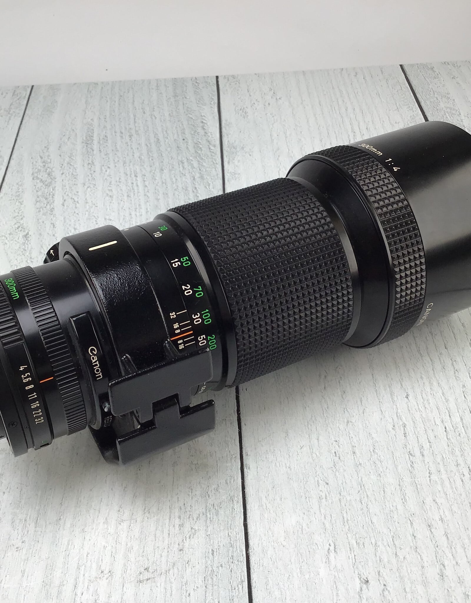 CANON Canon FD 300mm f4 Lens Used Good