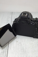 NIKON Nikon D5600 Camera w/ AF-P 18-55mm Used Good