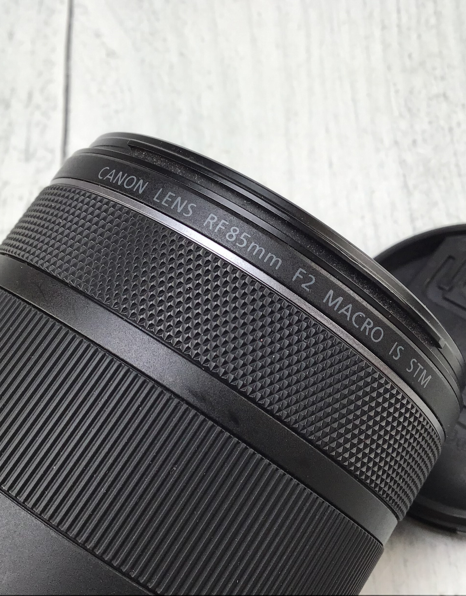 CANON Canon RF 85mm f2 Macro IS STM Lens Used Good