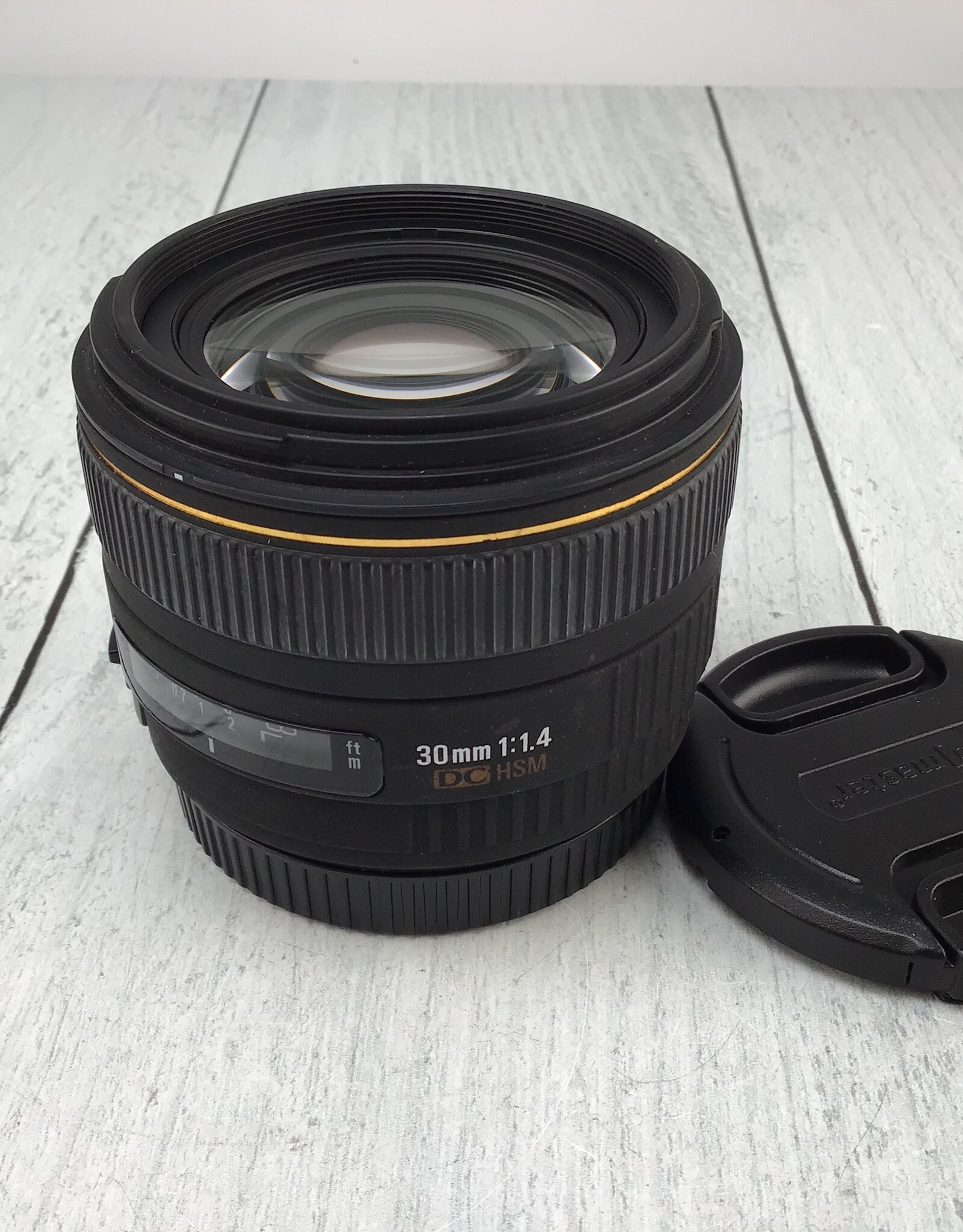 CANON Sigma 30mm f1.4 DC HSM Lens for Canon EF Used Good
