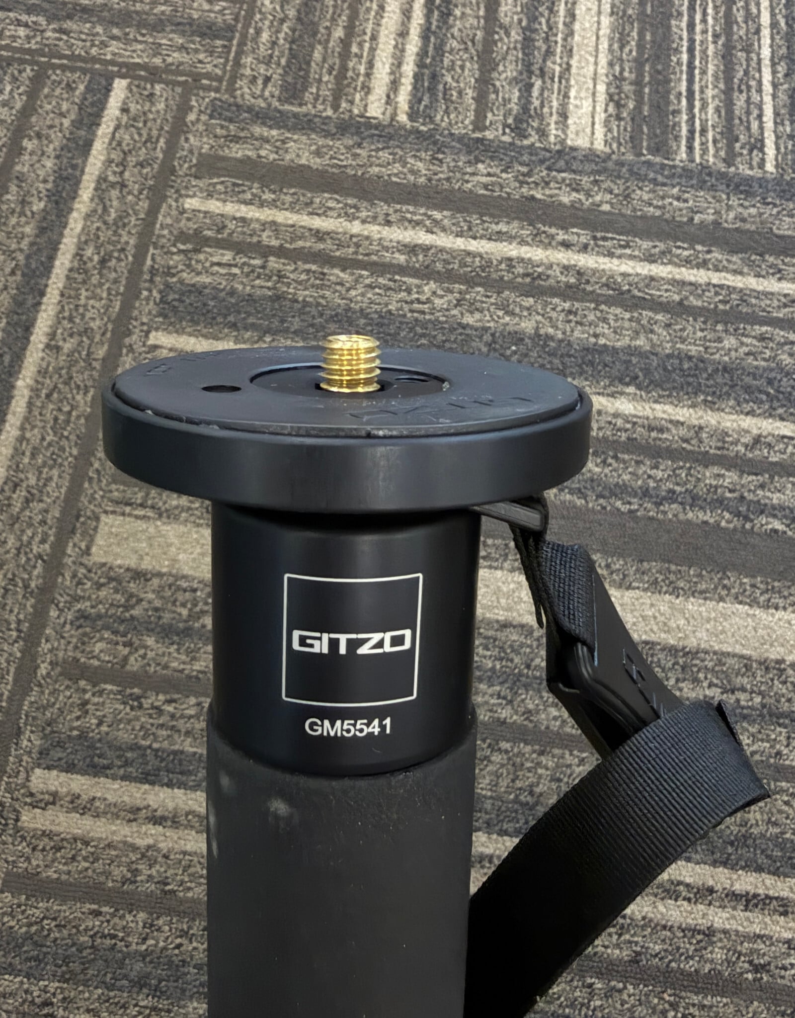 Gitzo Gitzo GM5541 Carbon Fiber Monopod Used Good