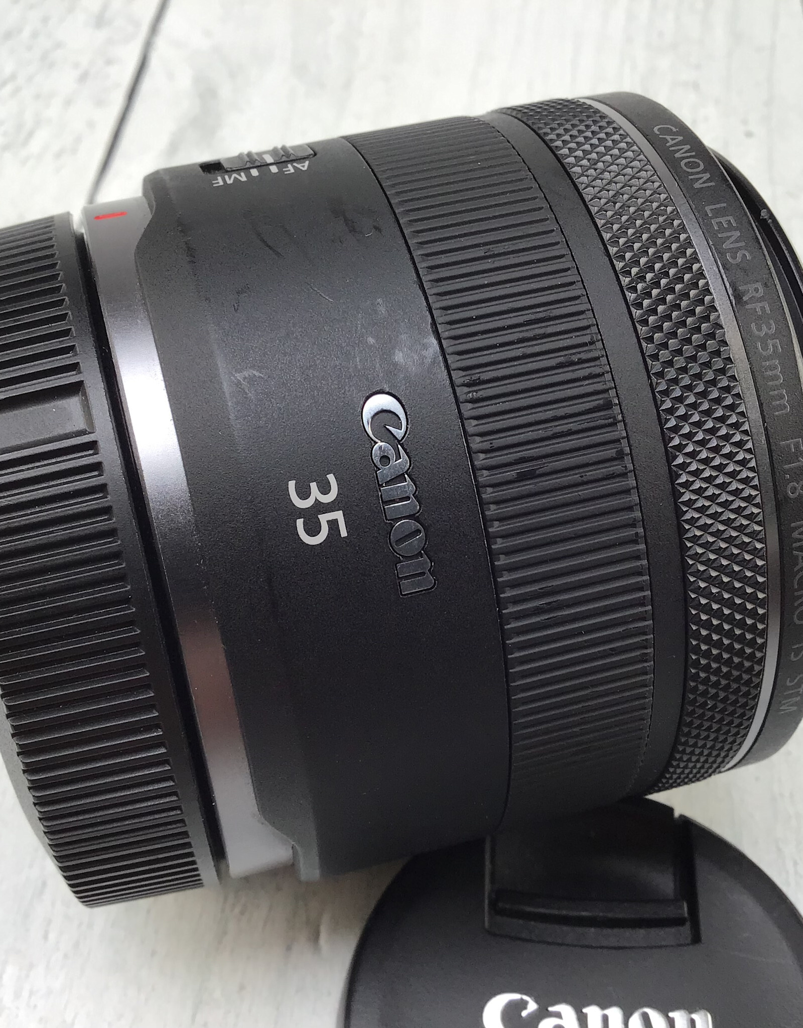 CANON Canon RF 35mm f1.8 Macro IS STM Lens Used Good