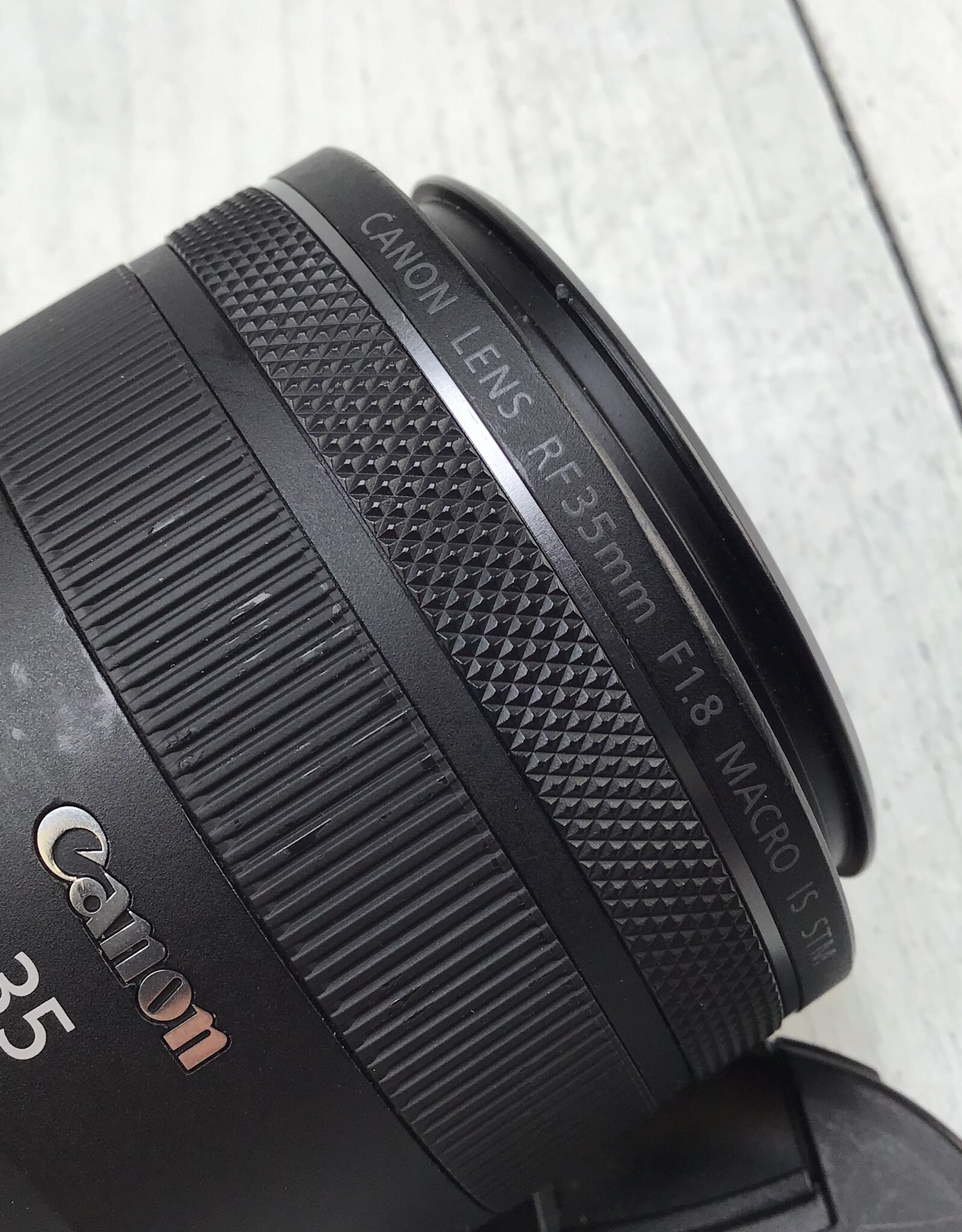 CANON Canon RF 35mm f1.8 Macro IS STM Lens Used Good