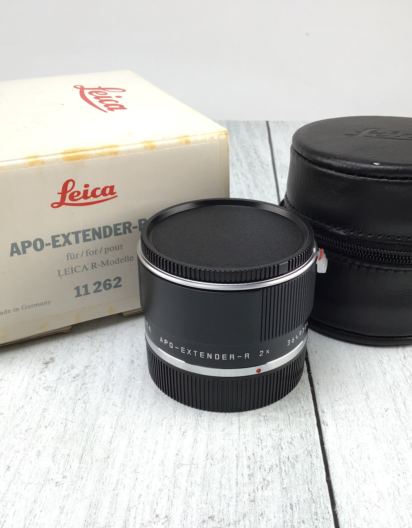 Leica Leica APO-Extender-R 2X Teleconverter 11262 in Box Used Good
