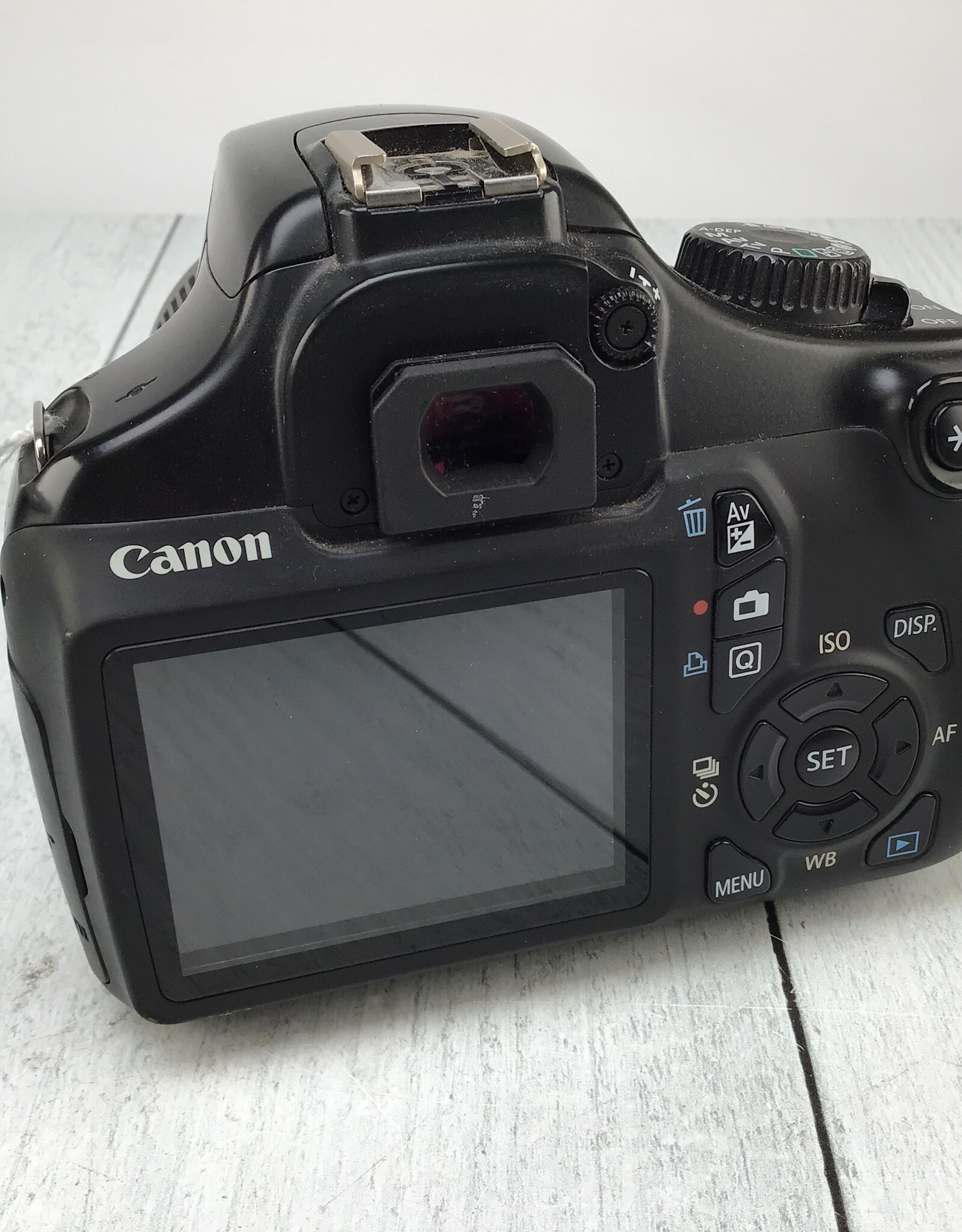 CANON Canon EOS Rebel T3 Camera w/ 18-55mm IS Used Fair
