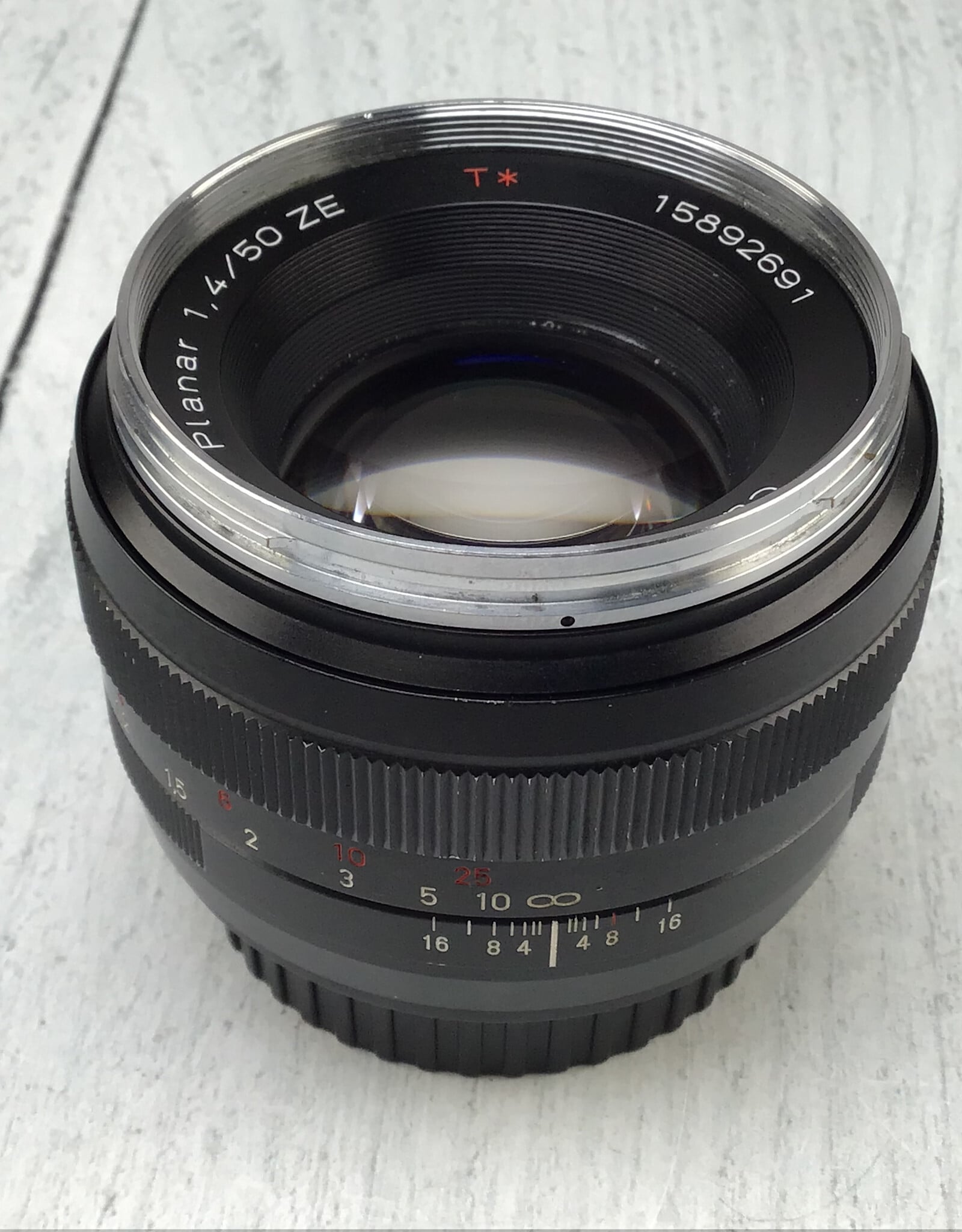 CANON Zeiss Planar 50mm f1.4 ZE Lens for Canon EF Used Fair