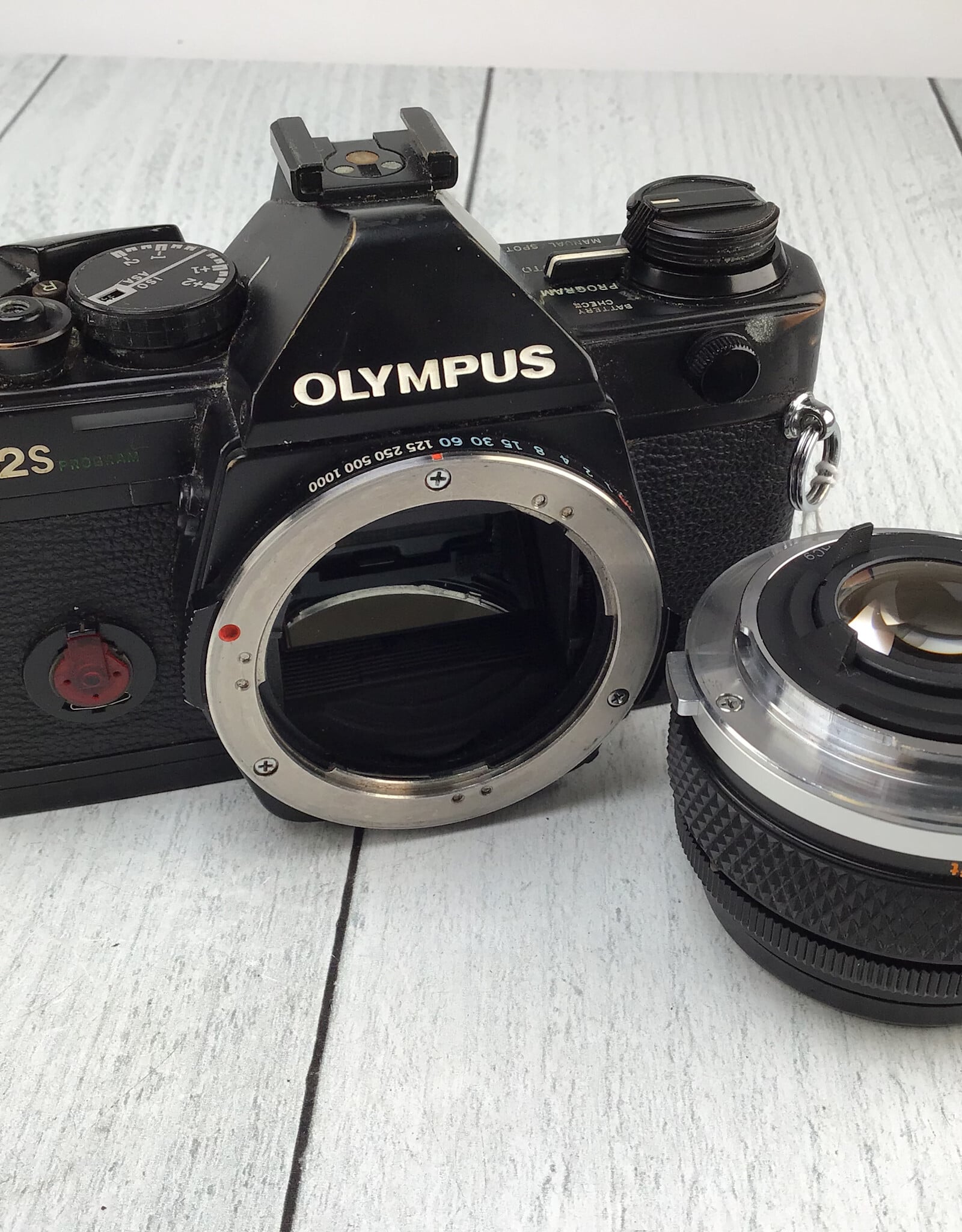 OLYMPUS Olympus OM-2S Camera w/ 50mm f1.8 Used Fair