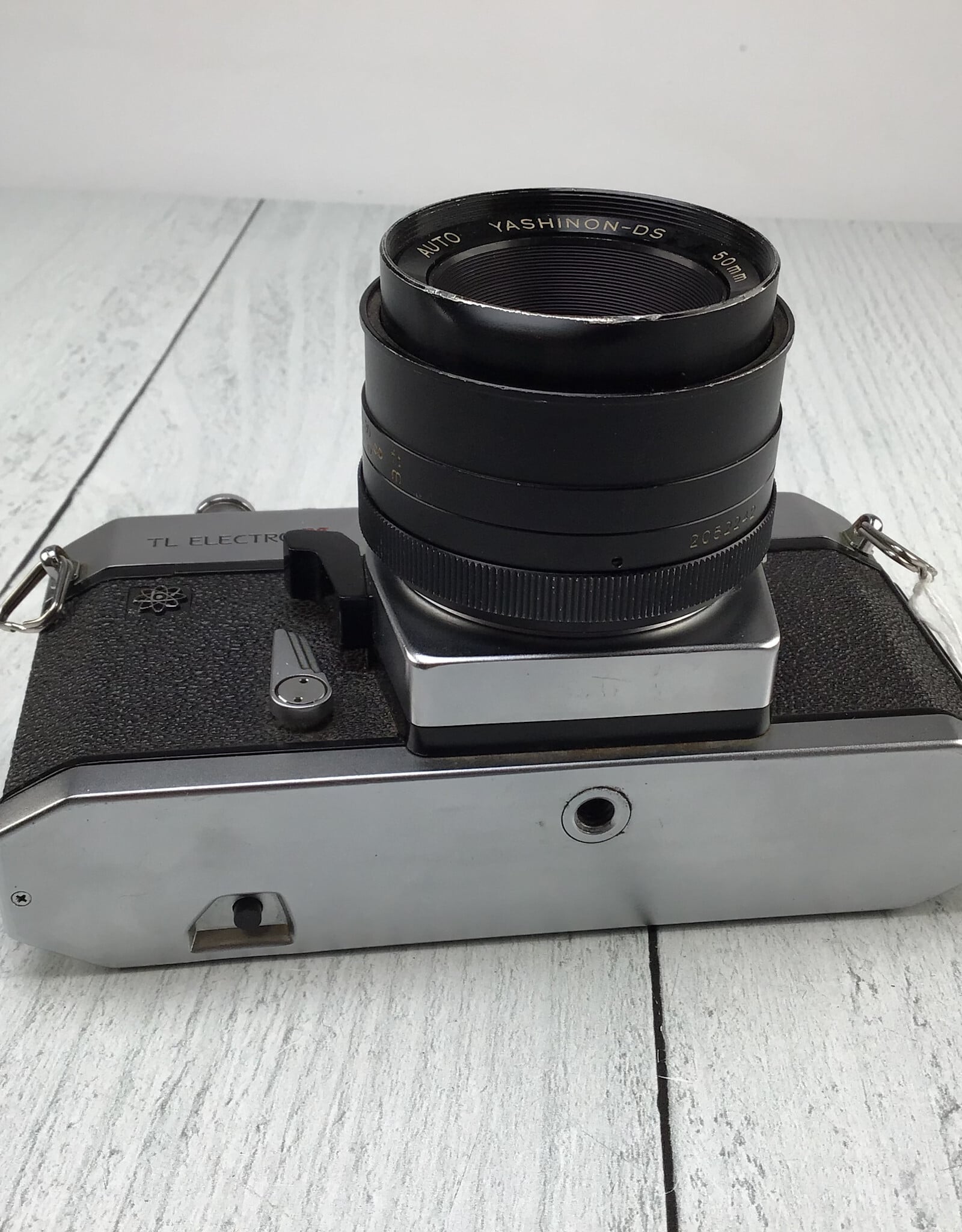 Yashica Yashica TL Electro X Camera w/ 50mm f1.7 Used AS IS