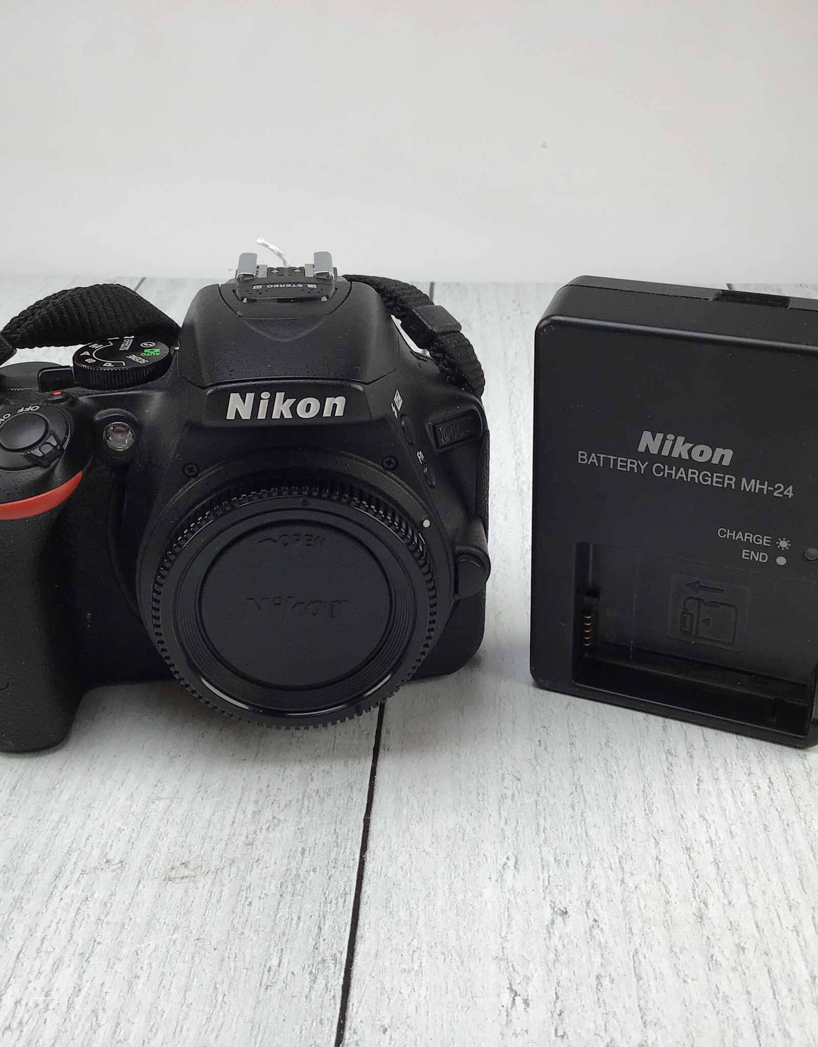 NIKON Nikon D5500 Camera Body Used Good