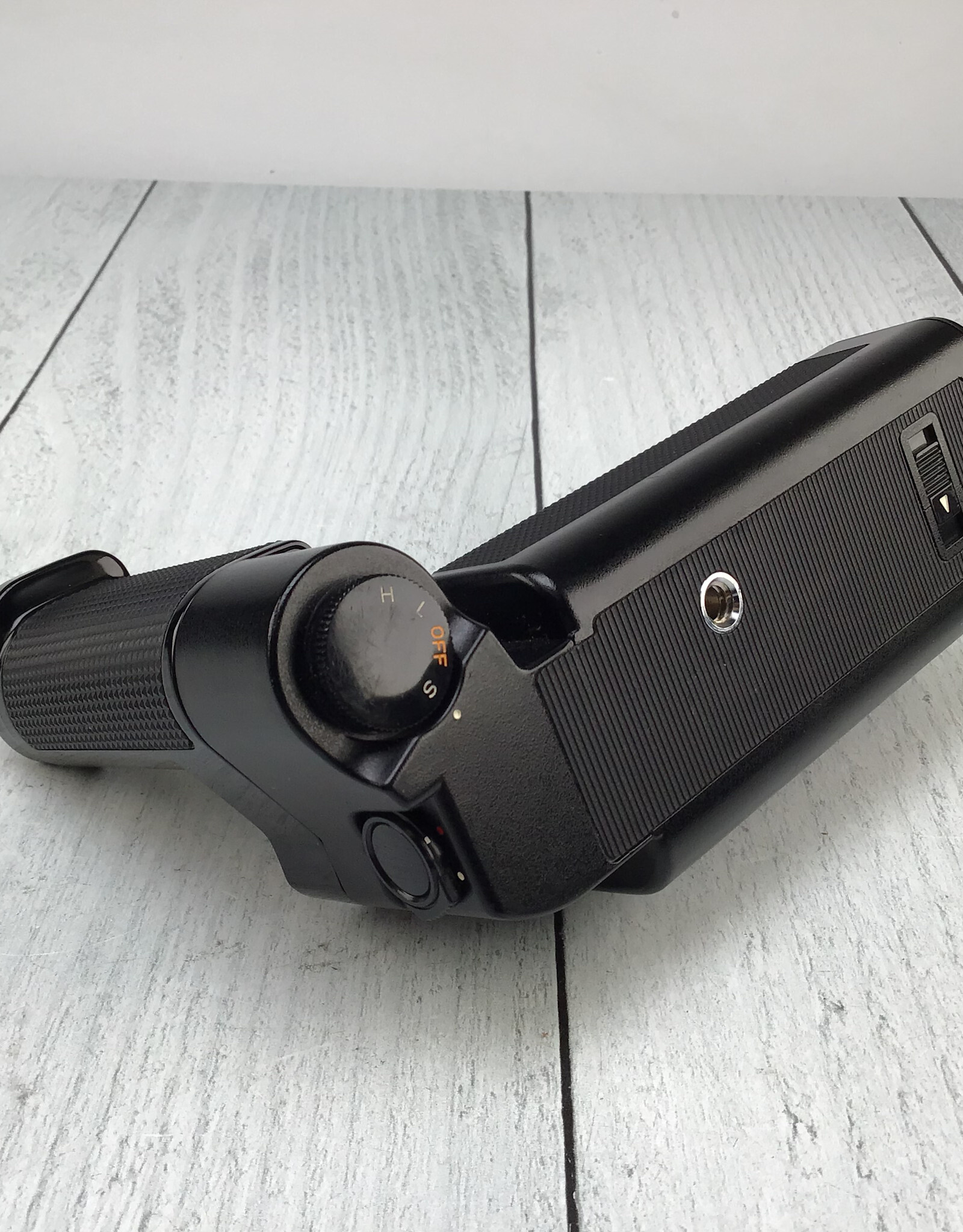 CANON Canon Motor Drive MA Corrosion in Battery Housing Used AS IS