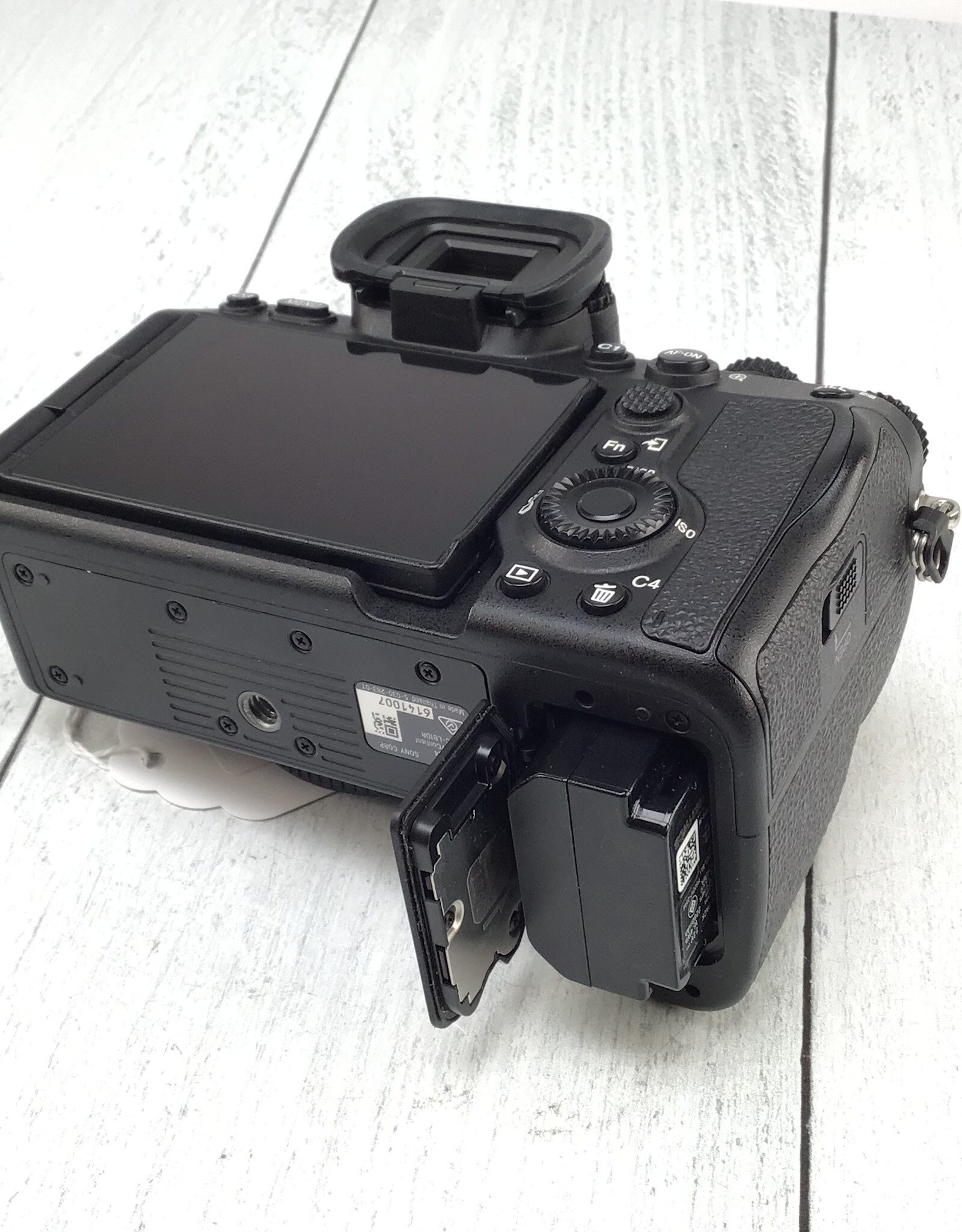 SONY Sony A7 IV Camera Body Shutter Count 9963 Used Good