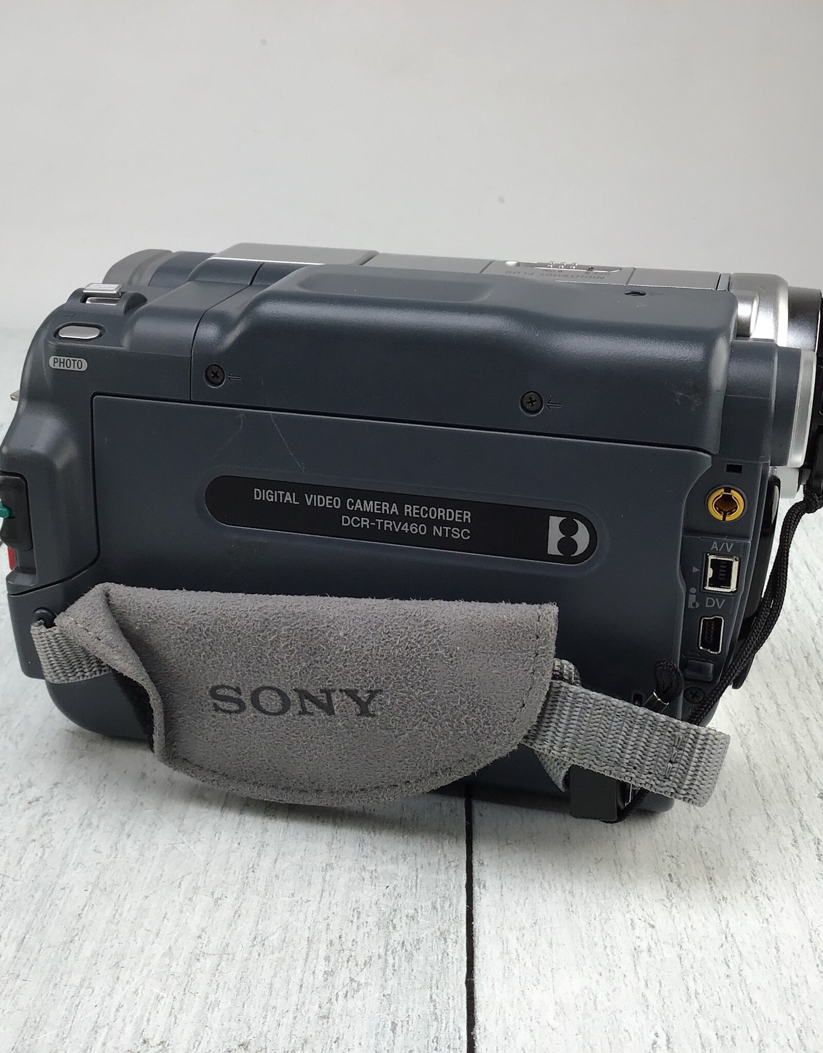 SONY Sony DCR-TRV460 Camcorder No Battery Used Good
