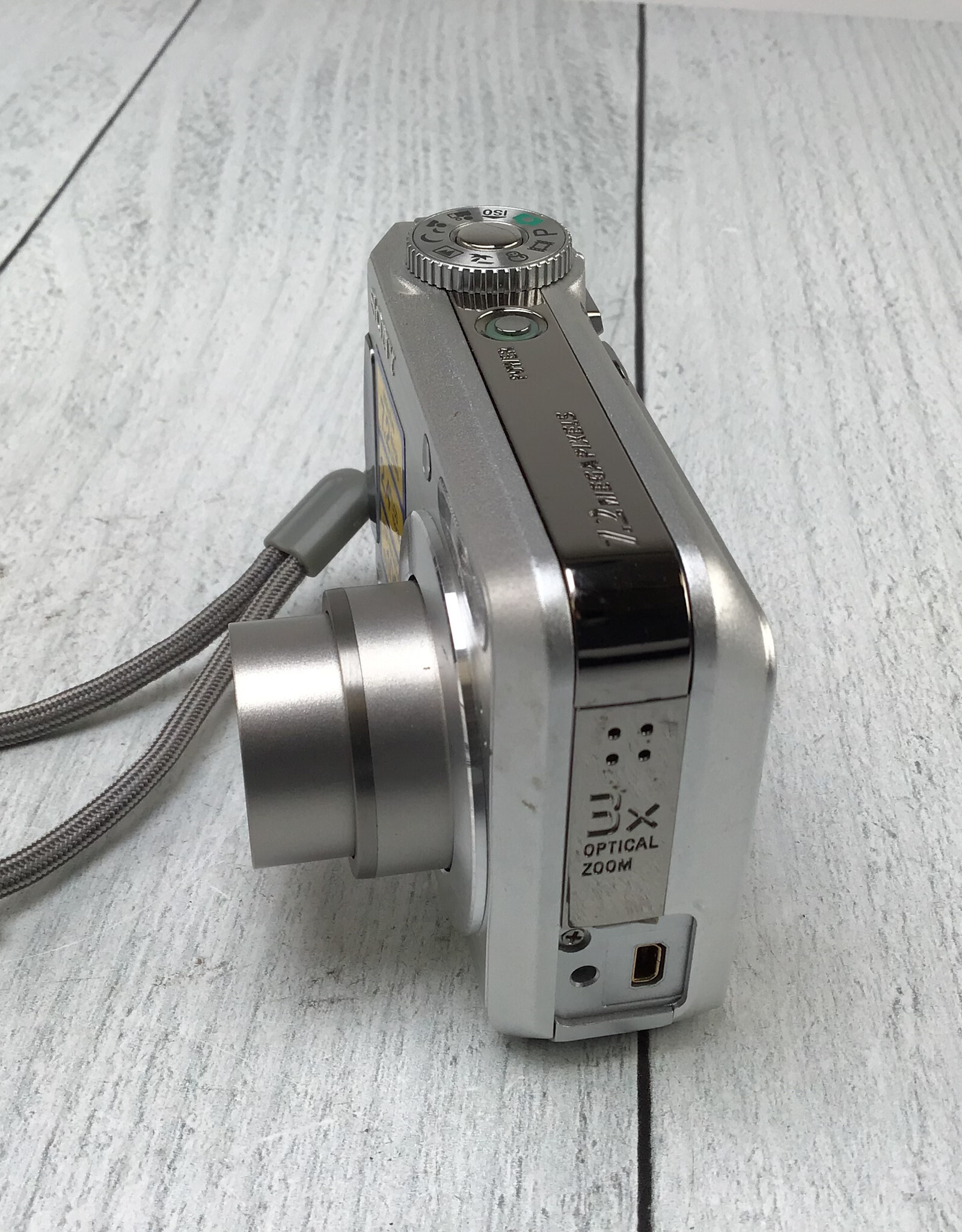 SONY Sony Cyber-Shot DSC-S700 Camera Used Good