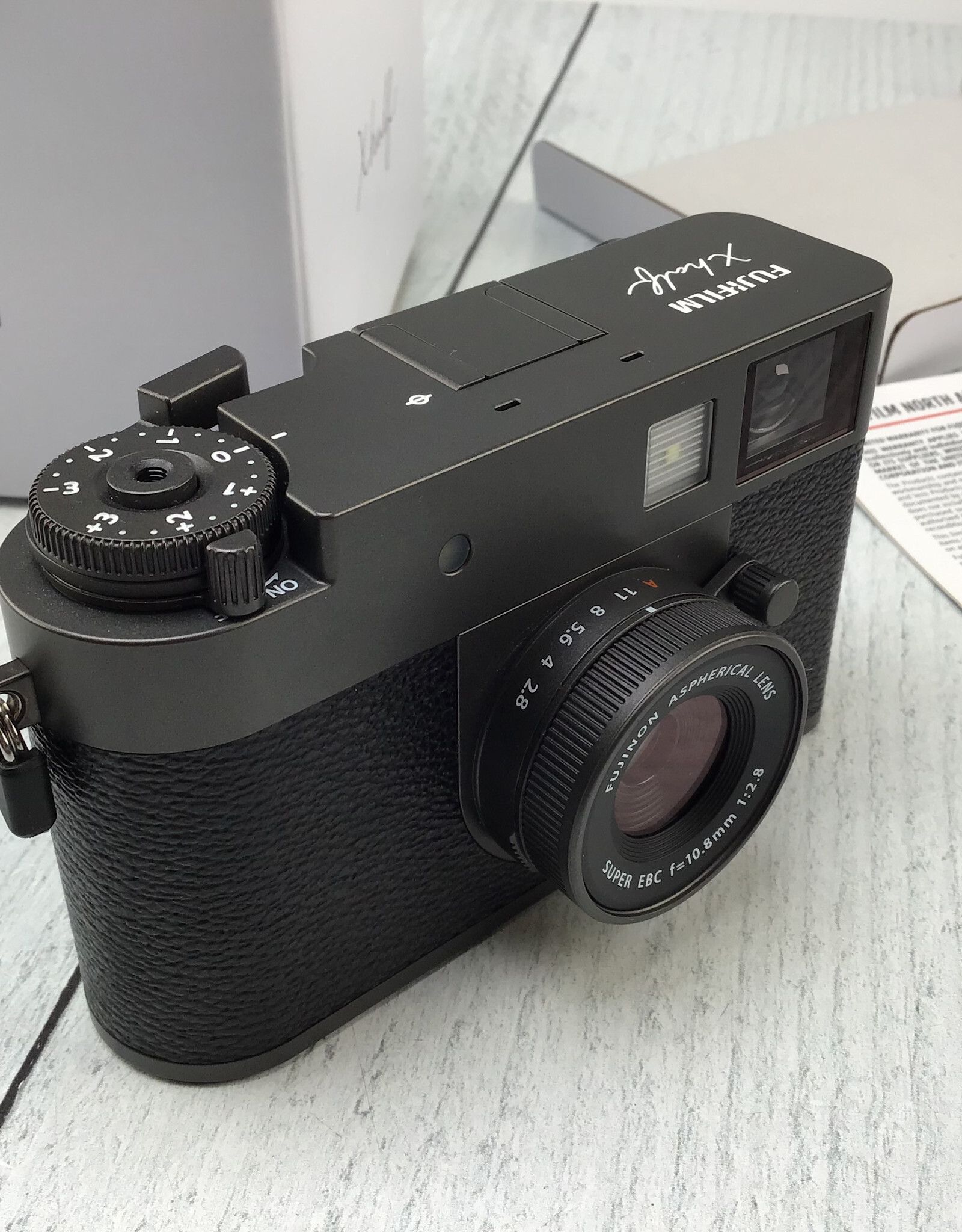 FUJI Fuji X Half Camera Charcoal/Silver in box Used EX