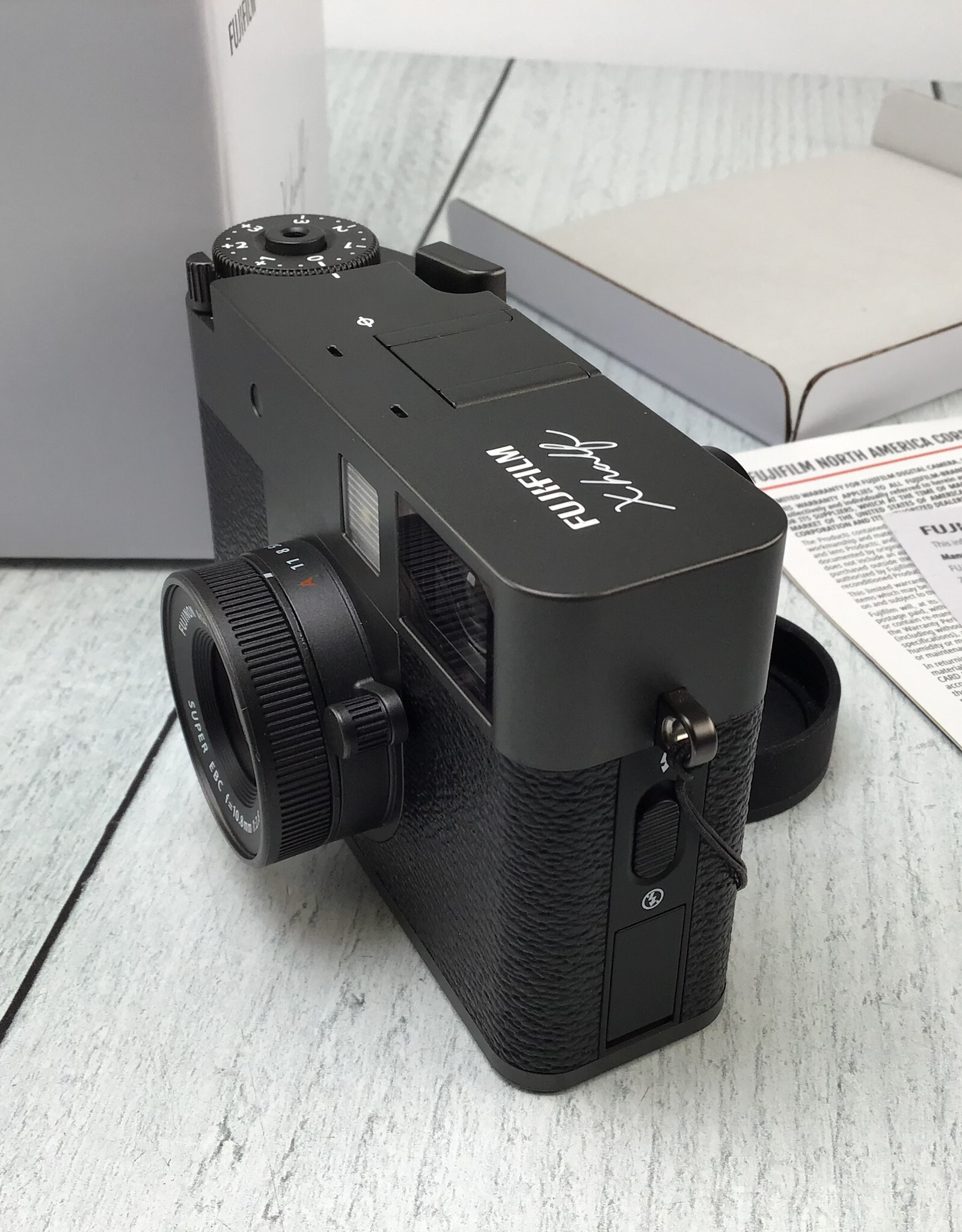 FUJI Fuji X Half Camera Charcoal/Silver in box Used EX