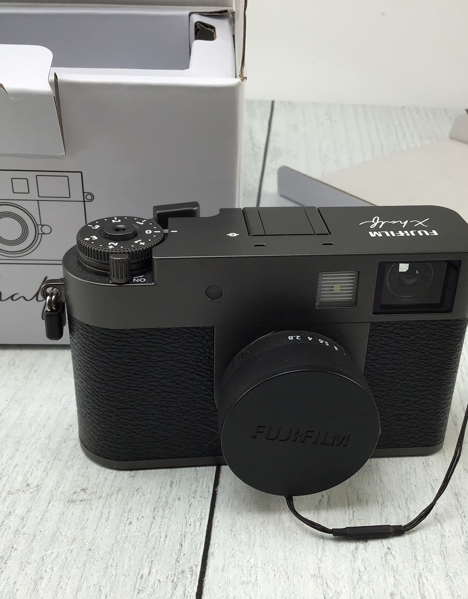 FUJI Fuji X Half Camera Charcoal/Silver in box Used EX
