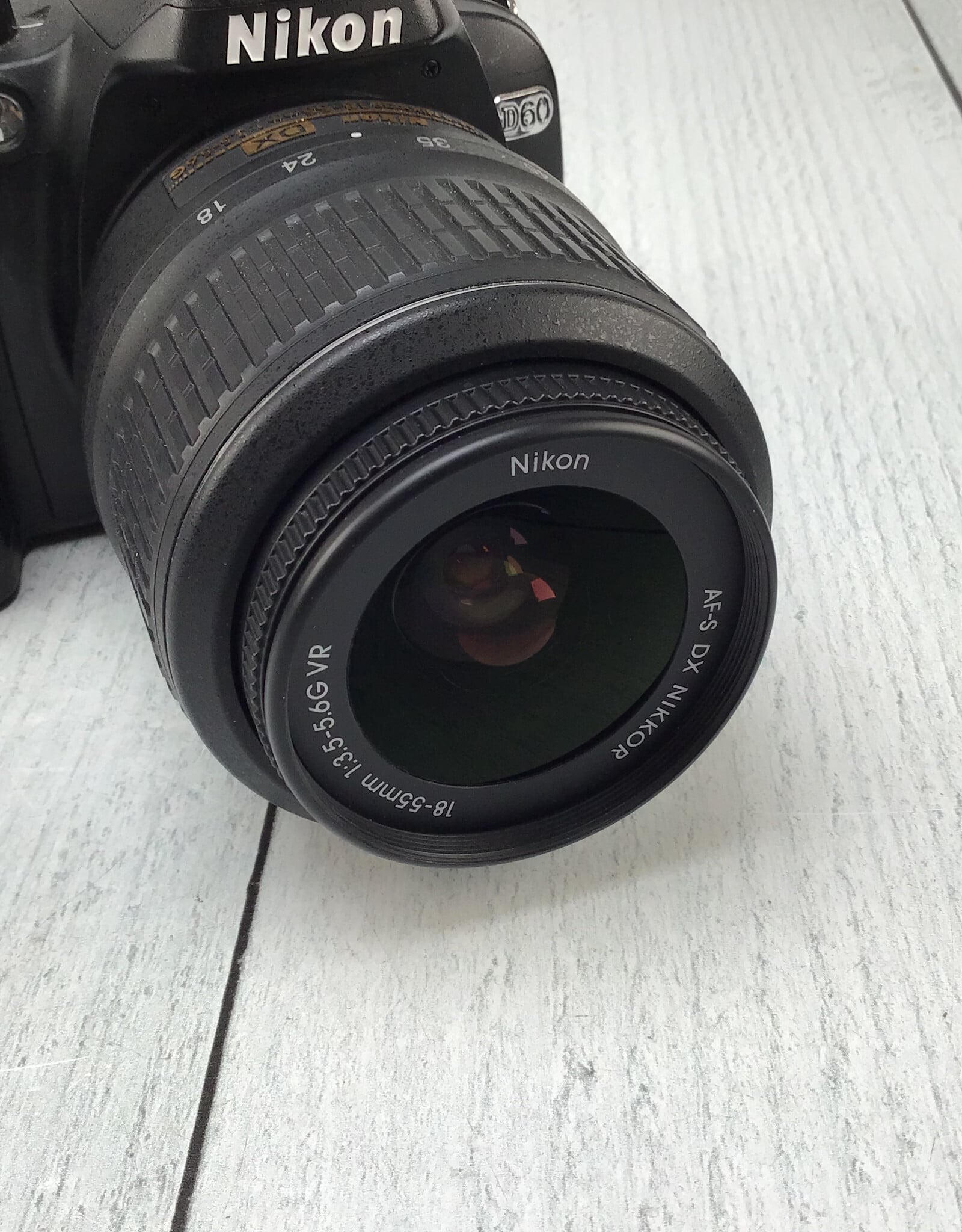 NIKON Nikon D60 Camera w/ 18-55mm VR Used Good