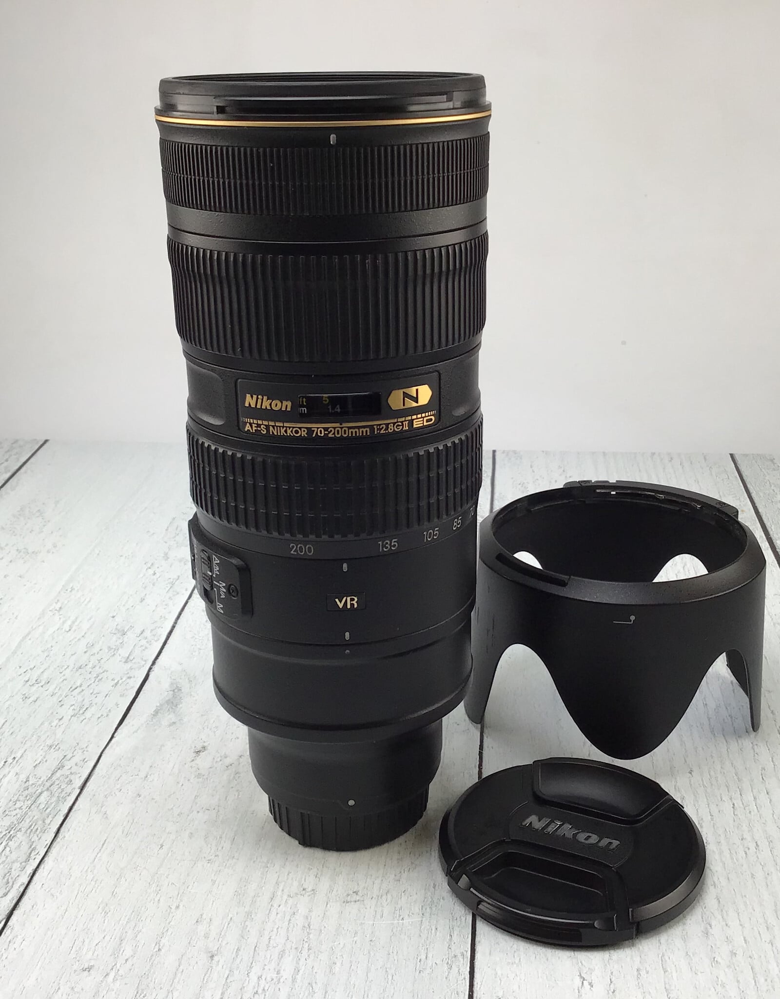 NIKON Nikon AF-S 70-200mm f2.8 G VR II Lens Used Good