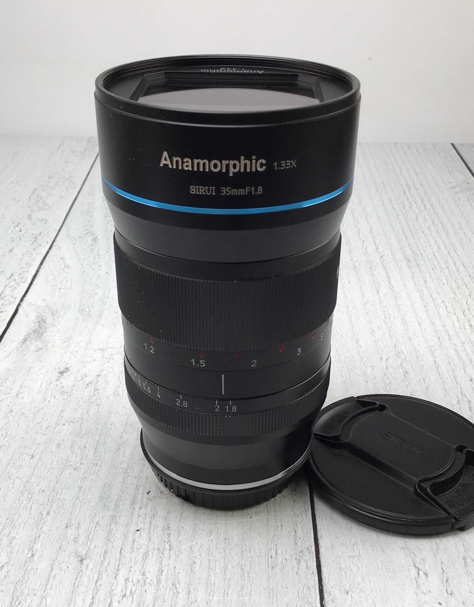 Sirui Anamorphic 1.33x 35mm F1.8 Lens E mount Used Good