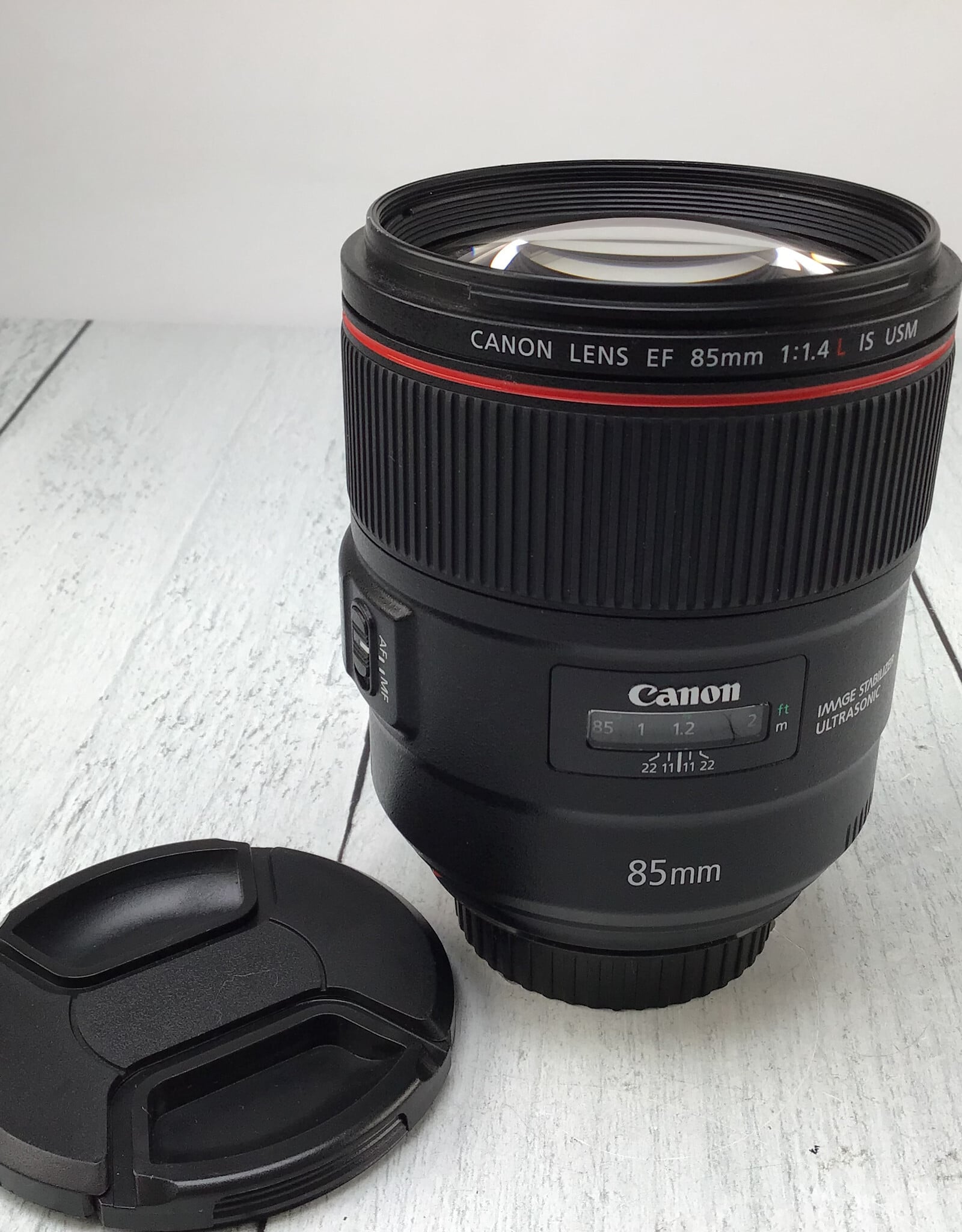 CANON Canon EF 85mm f1.4 L IS USM Lens Used Good