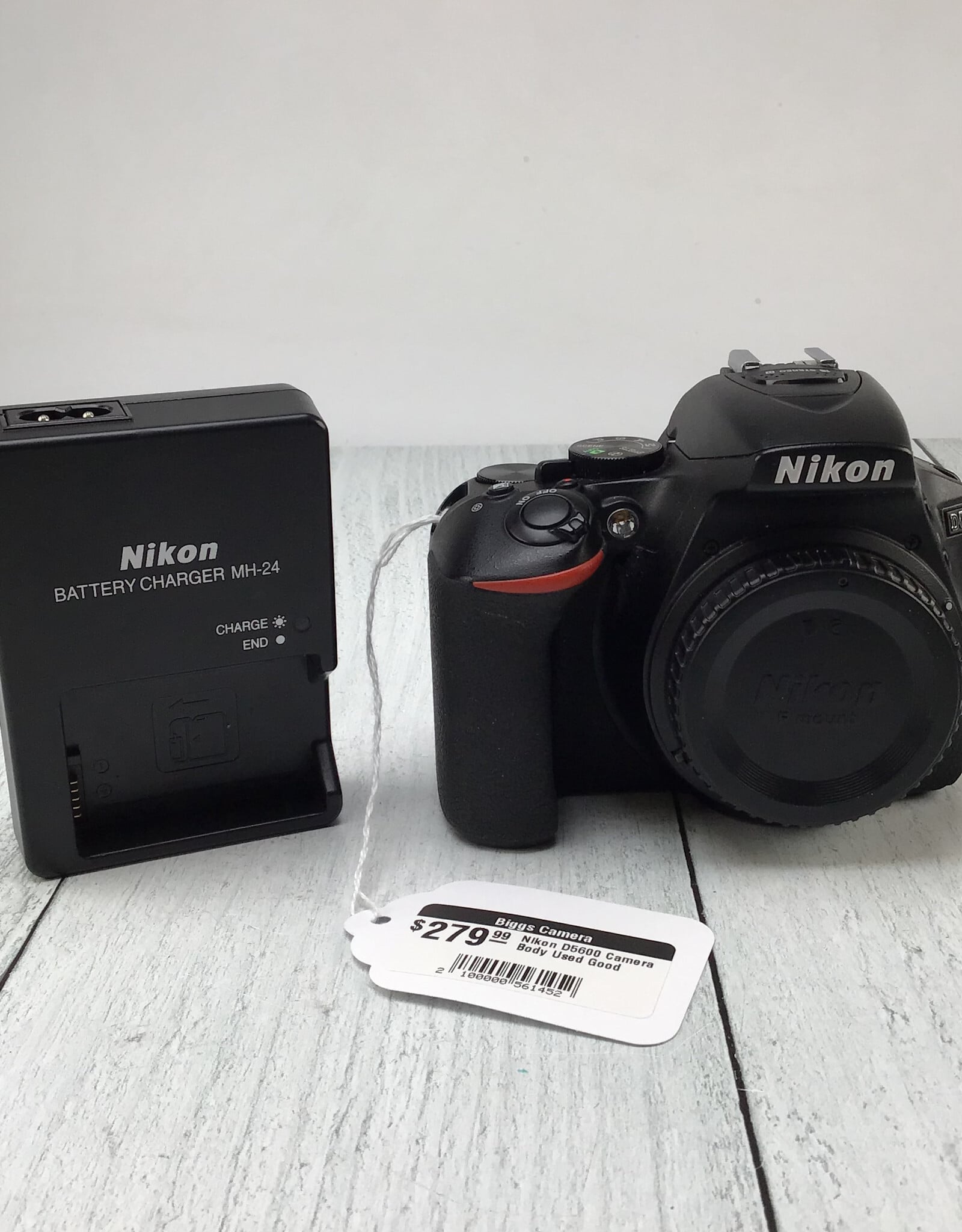 NIKON Nikon D5600 Camera Body Used Good