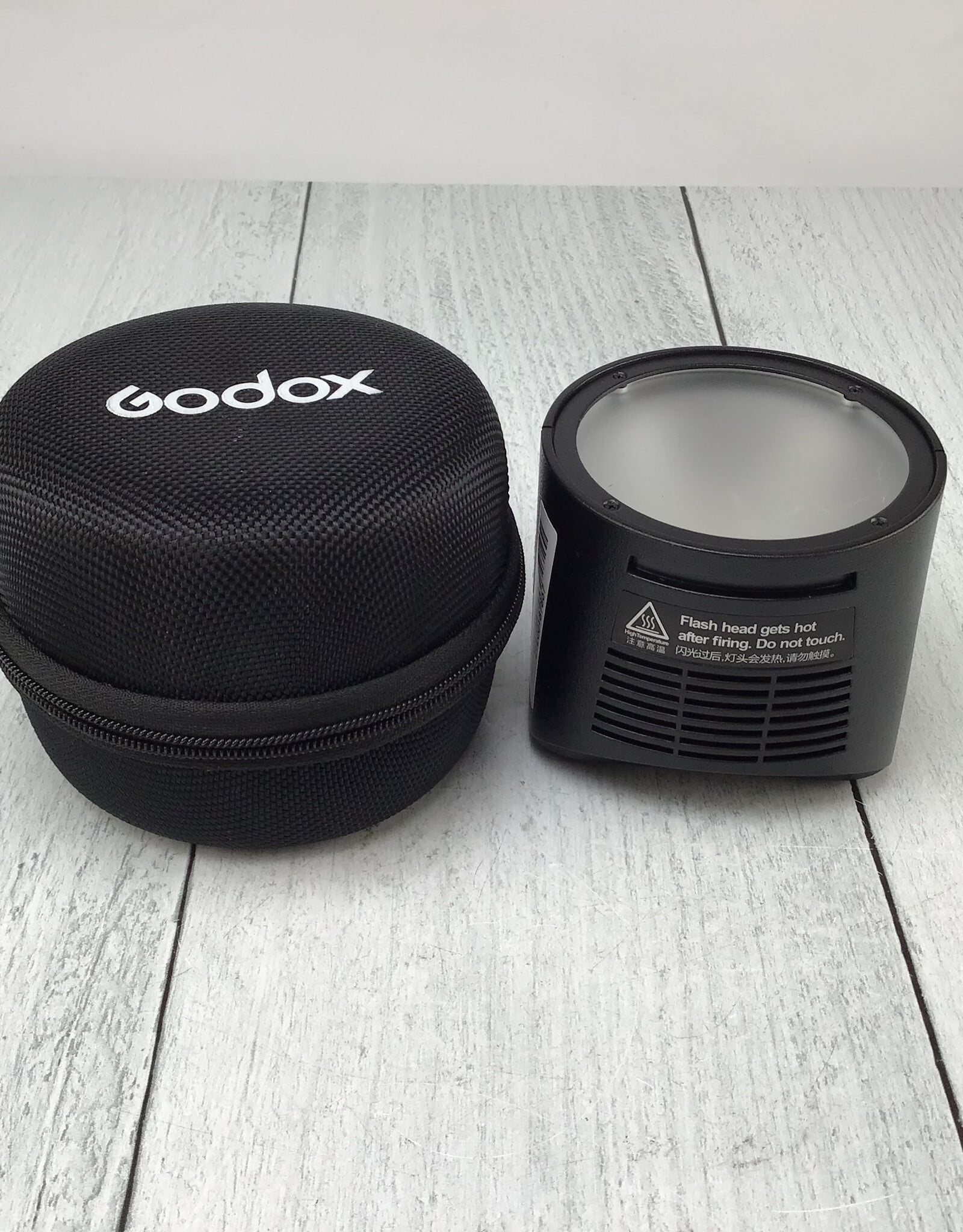 GODOX Godox H200R Round Flash Head for AD200 in Case Used Good
