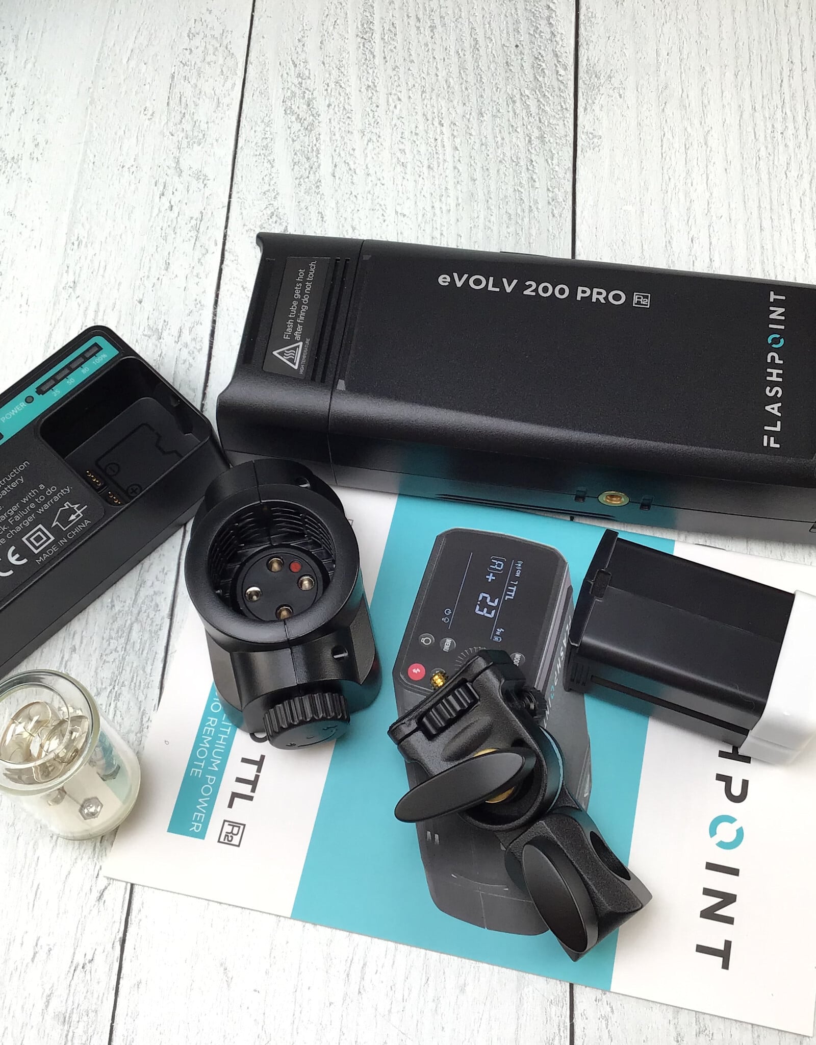 Flashpoint Flashpoint eVolv 200 Pro TTL R2 in Box Used Good