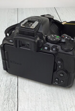 NIKON Nikon D5600 Camera w/ AF-P 18-55mm VR Used Good