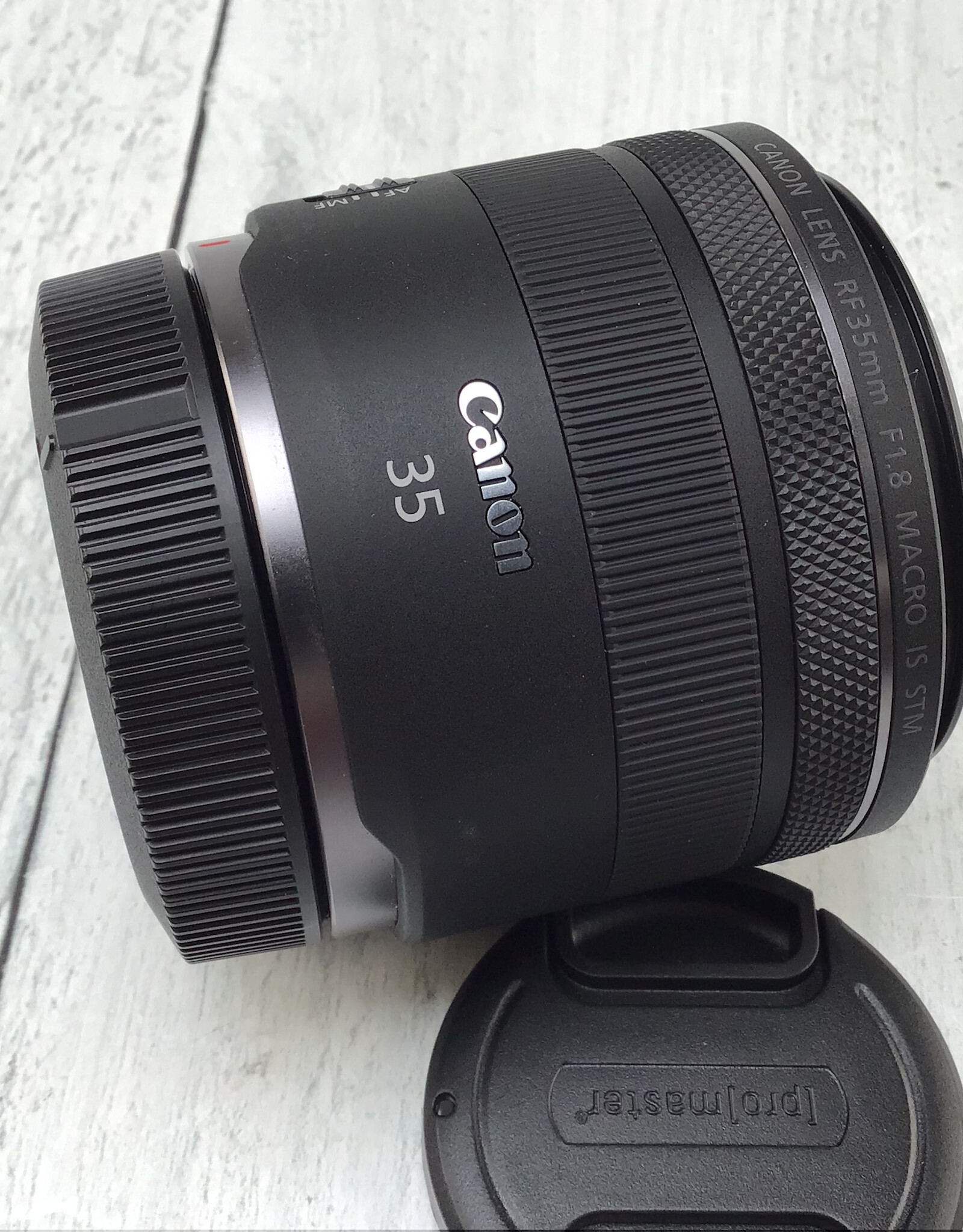 CANON Canon RF 35mm f1.8 Macro IS STM Lens Used Good