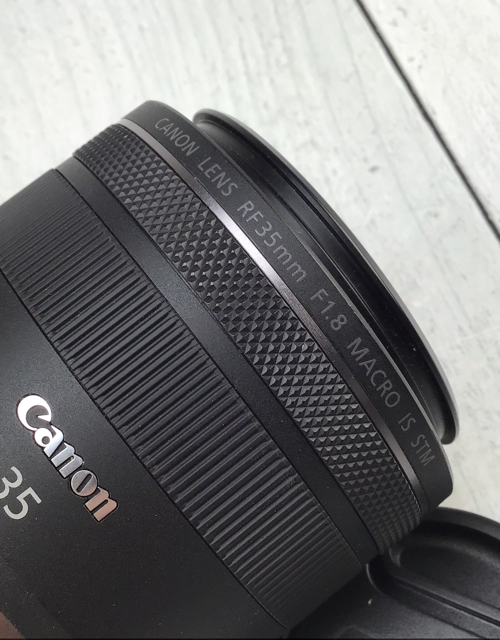 CANON Canon RF 35mm f1.8 Macro IS STM Lens Used EX