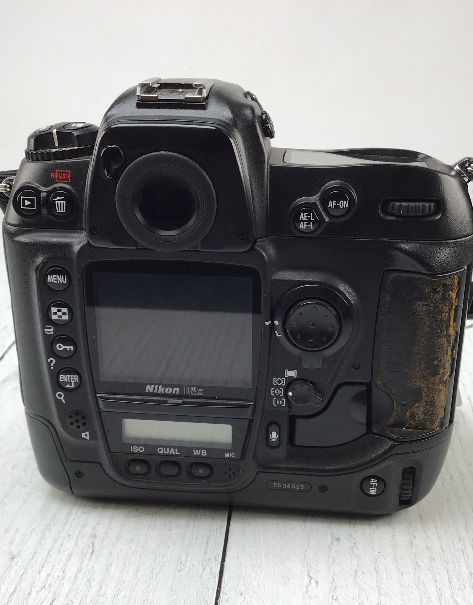 NIKON Nikon D2X Camera Body Used BGN