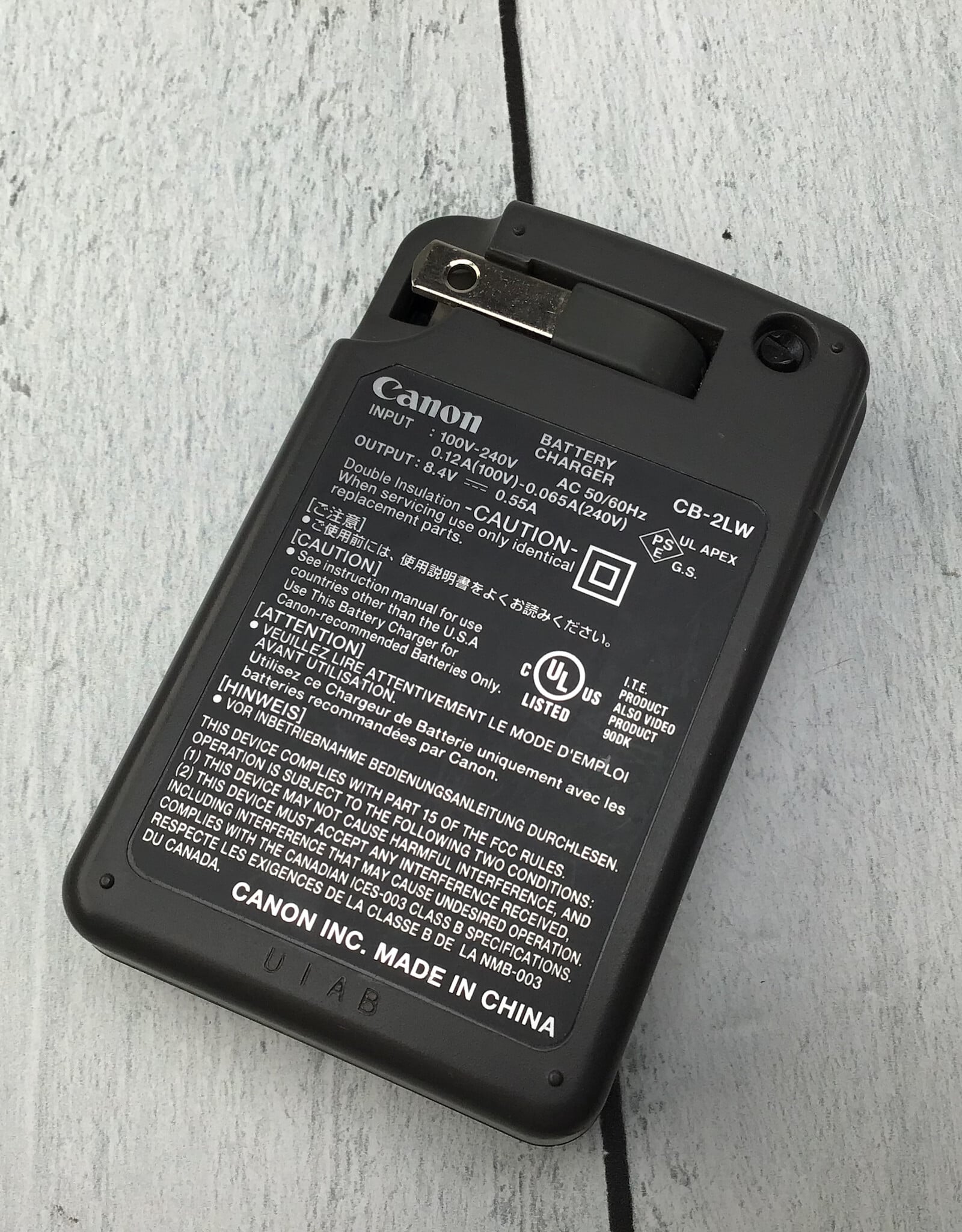 CANON Canon CB-2LW Battery Charger Used Good