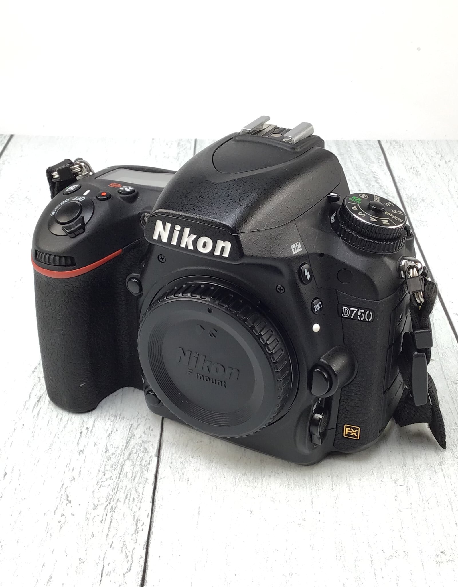 NIKON Nikon D750 Camera Body Shutter Count 39600 Used Good