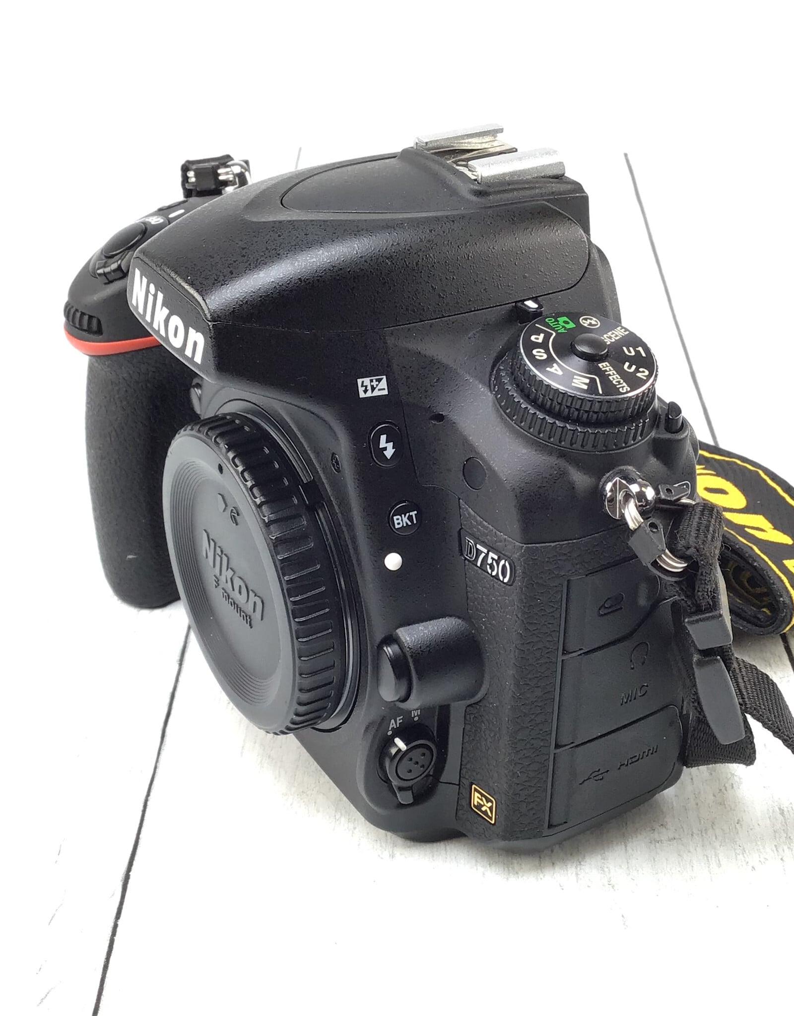 NIKON Nikon D750 Camera Body Shutter Count 39600 Used Good