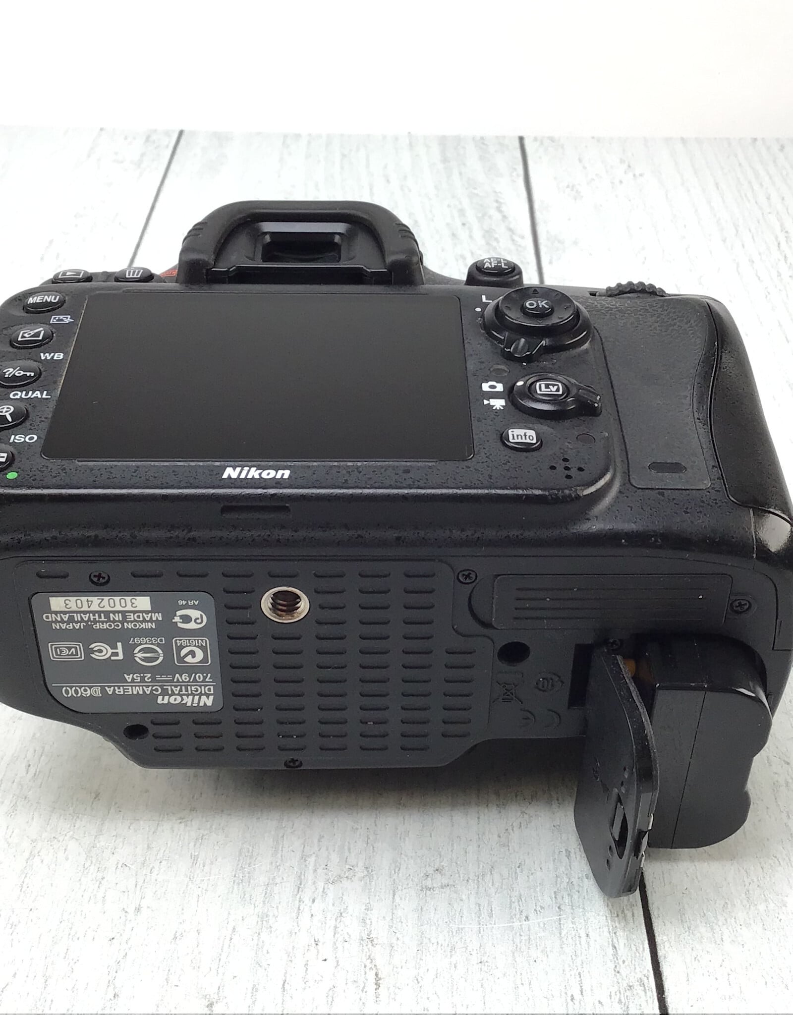 NIKON Nikon D600 Camera Body Used Fair