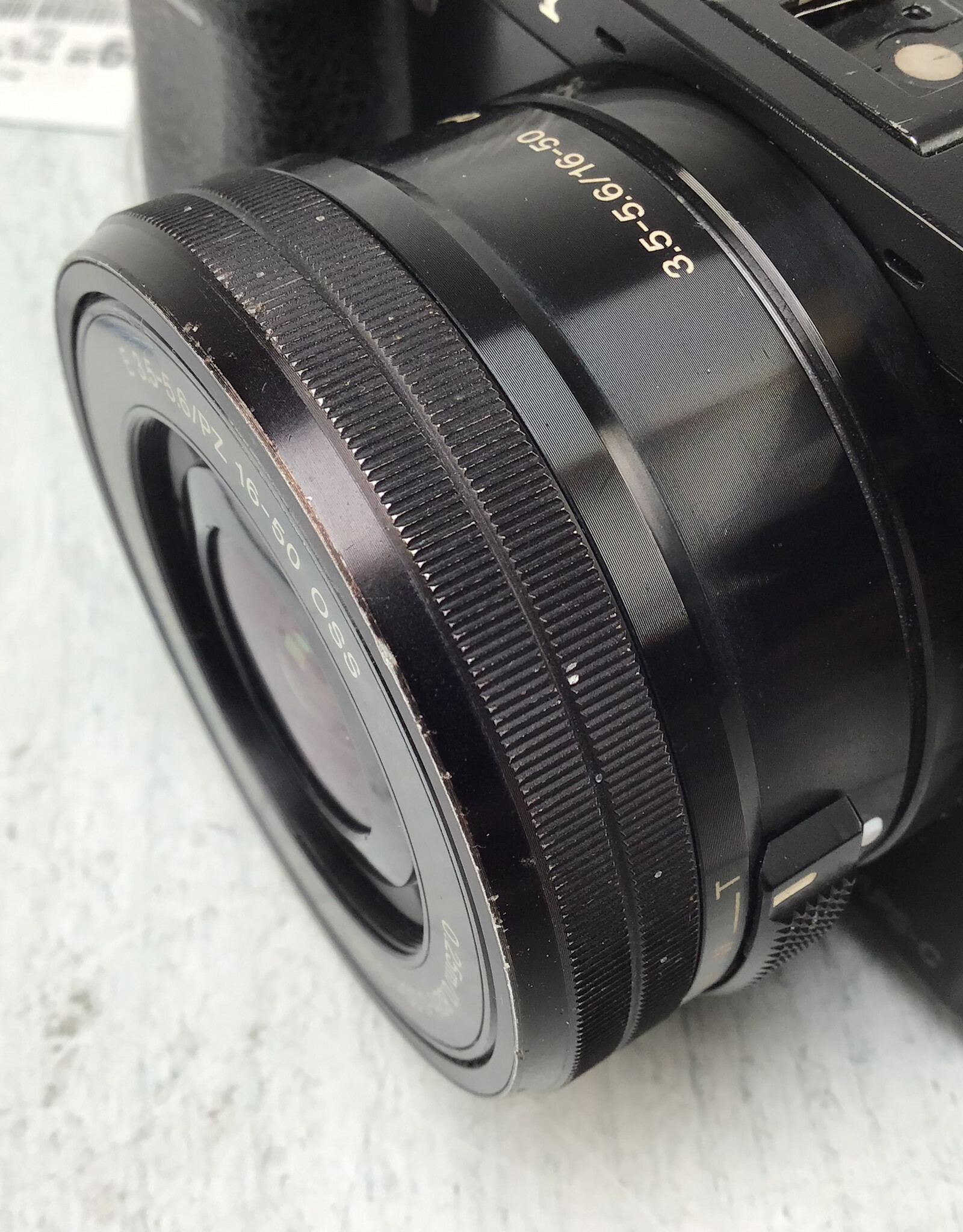 SONY Sony a6000 Camera w/ 16-50mm Used Fair