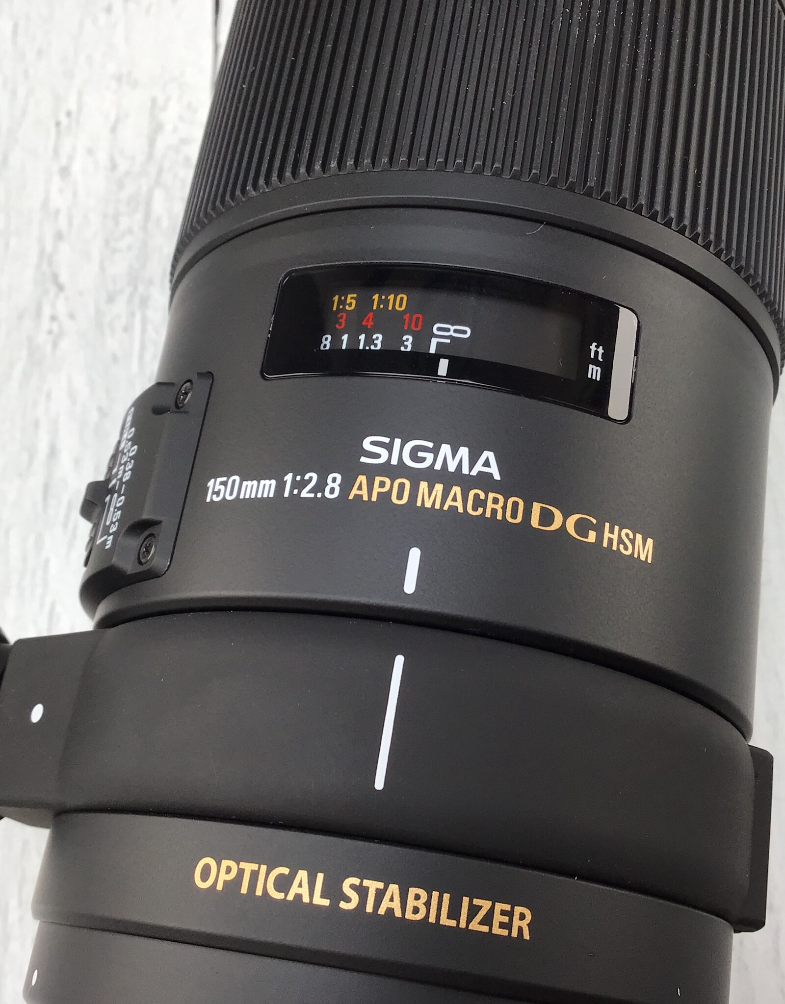 CANON Sigma 150mm f2.8 APO Macro EX DG OS Lens for Canon EF in Box Used EX