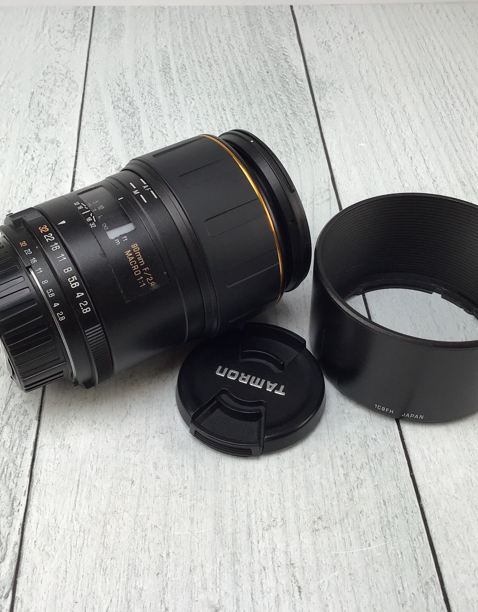 NIKON Tamron SP 90mm f2.8 Macro Lens for Nikon F Used Good