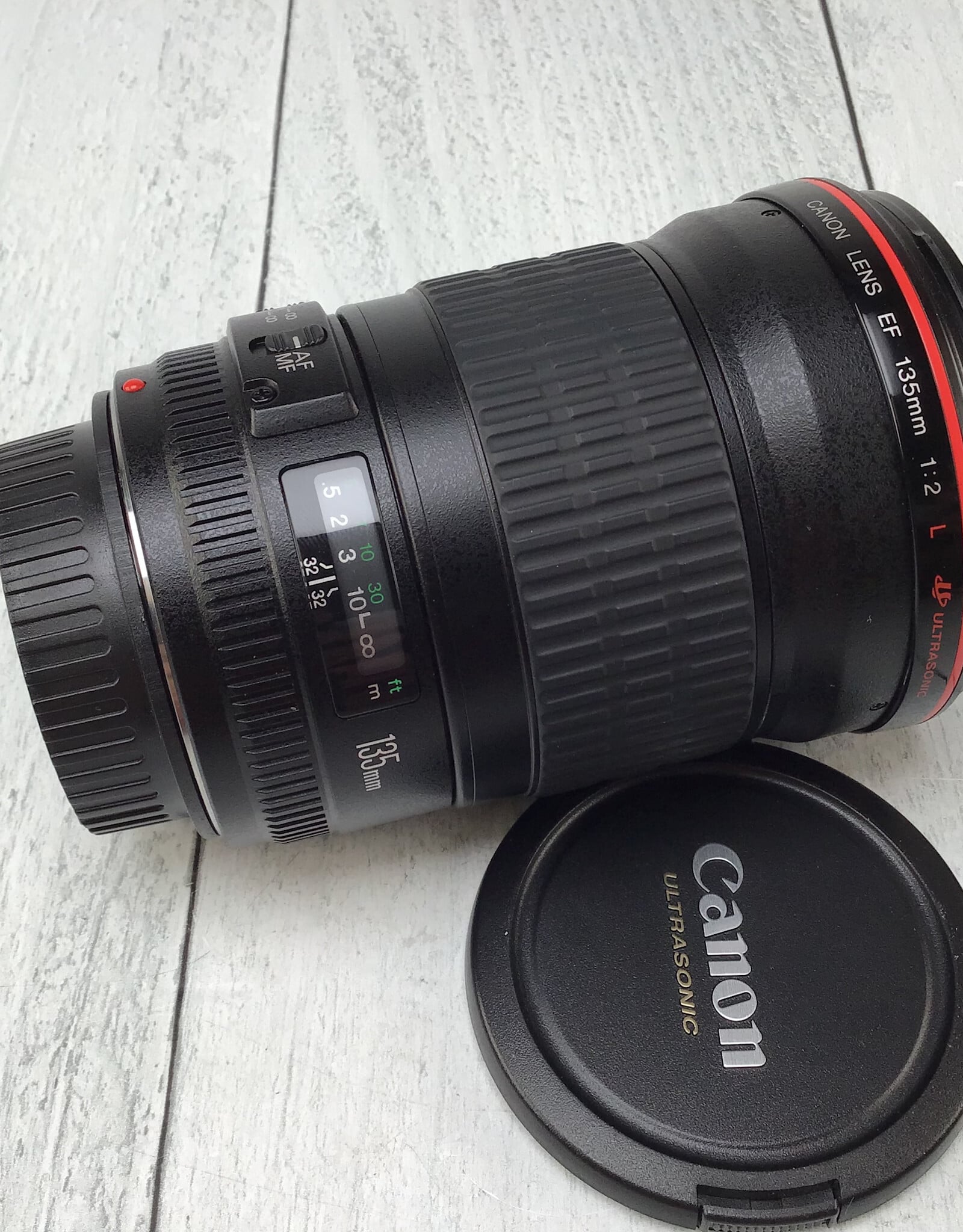 CANON Canon EF 135mm f2 L USM Lens Good